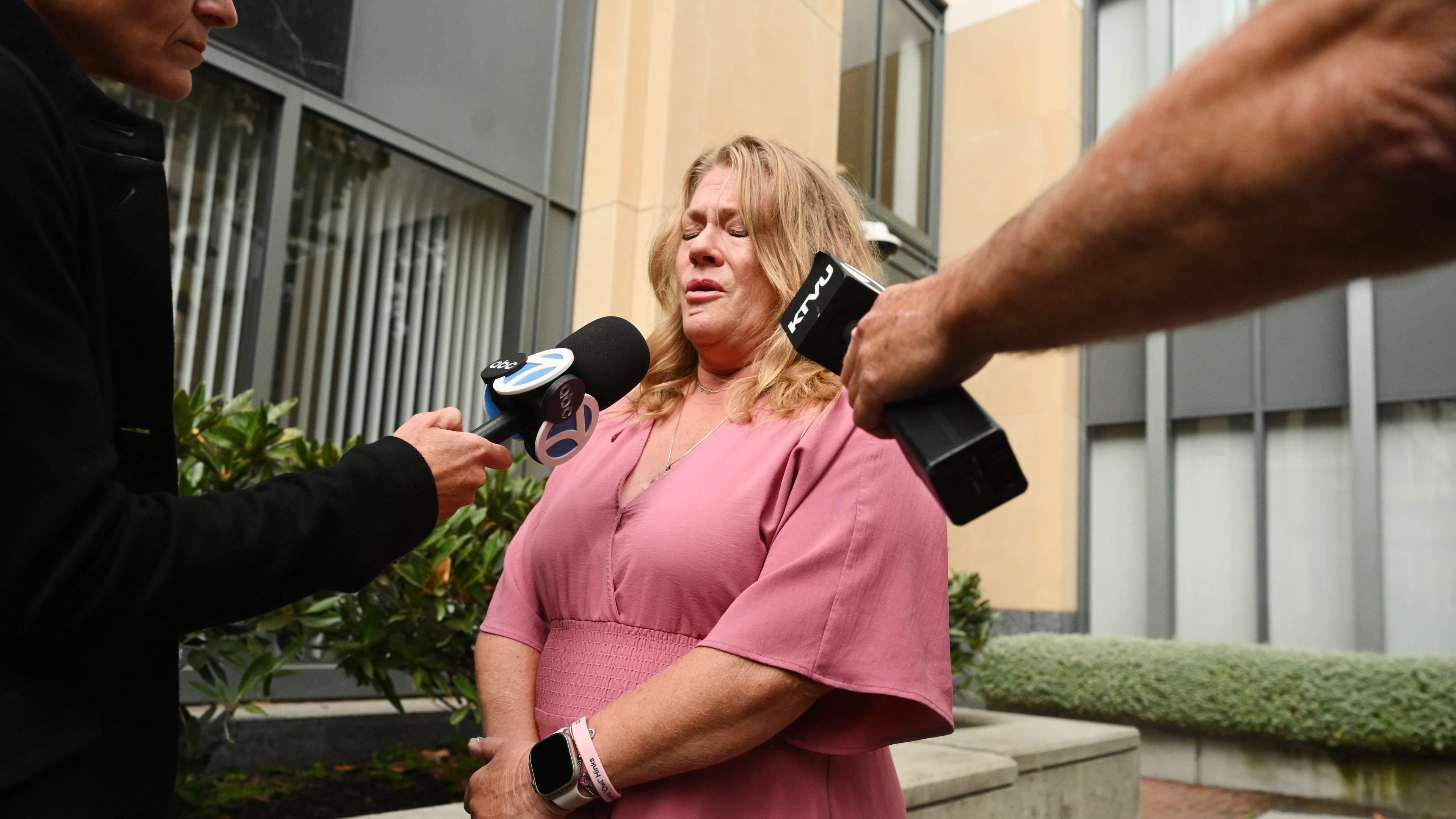 Victoria Hicks gets emotional after talking about her daughter with the media outside court after tech giant Meta agreed to pay $17 billion as part of a settlement to end a landmark trial over teen social media addiction on Wednesday, Aug. 26, 2026, in Oakland, Calif. (Noah Berger/AP)