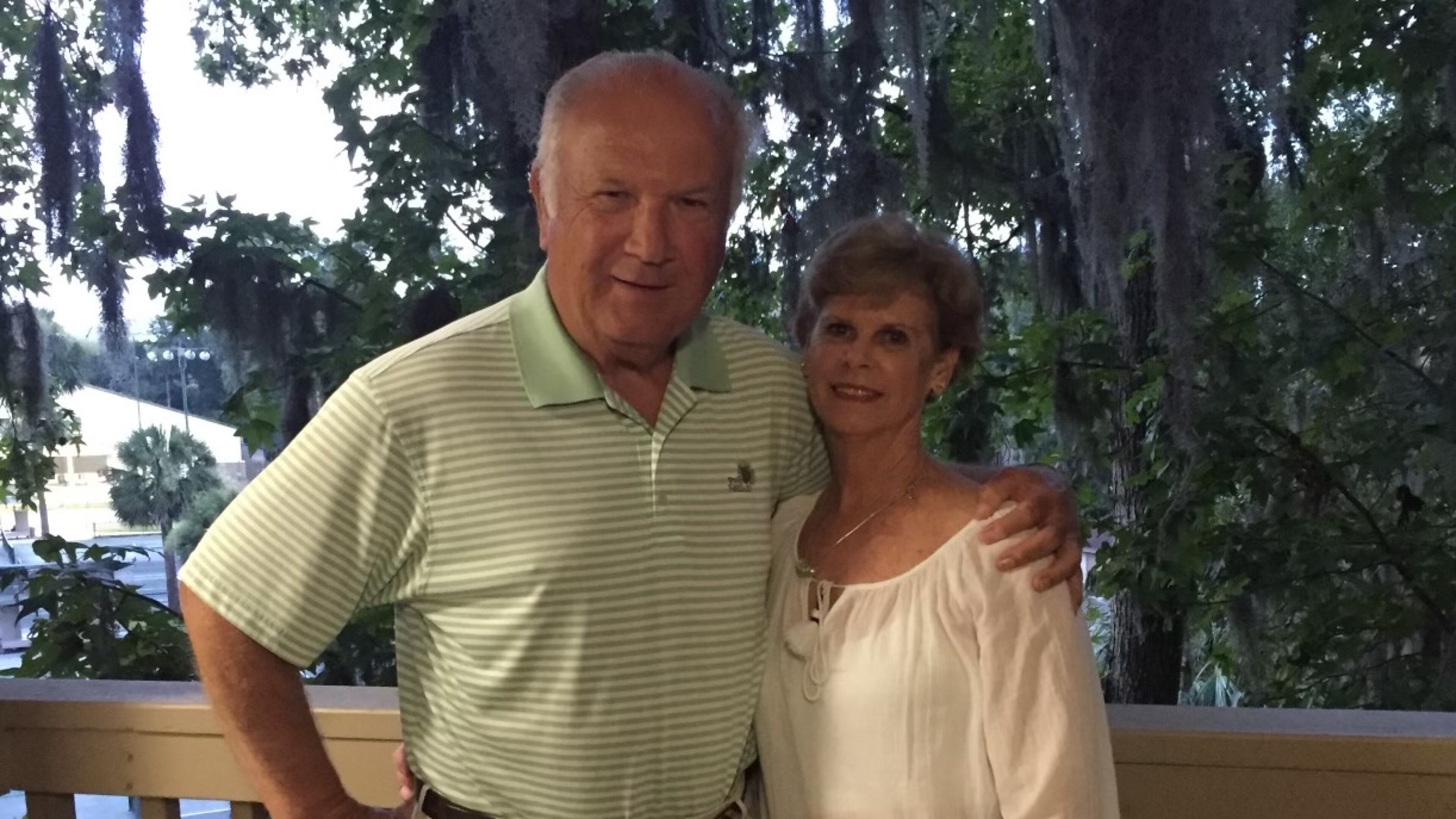 Former Georgia coach Jim Donnan (L) was married to his wife Mary for 60 years. Mrs. Donnan died on June 8, 2021, after a long battle with cancer. (Photo from Donnan Family)