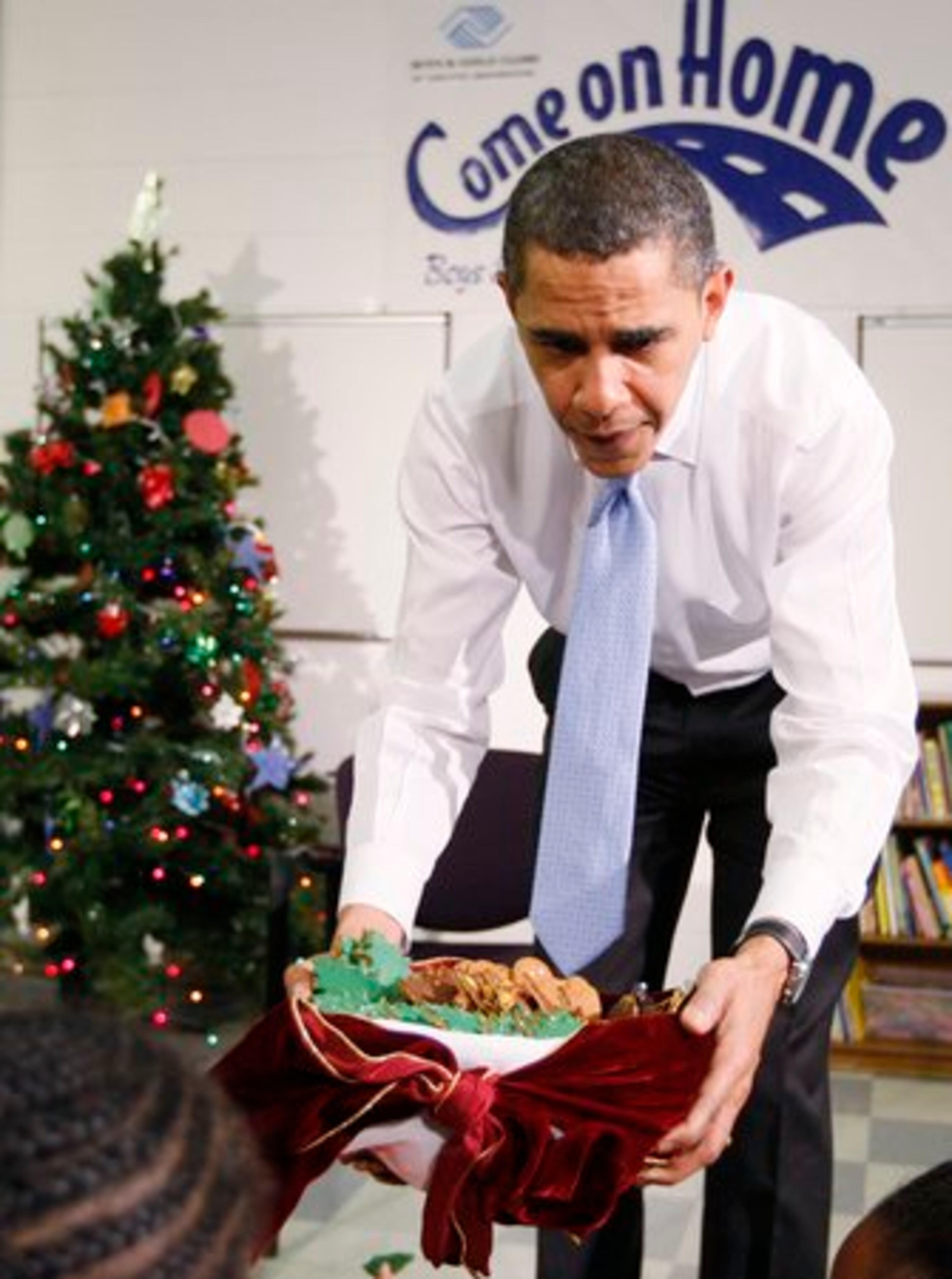 The children could choose from three shapes: Bo the family dog, a gingerbread man or a Christmas maple leaf.