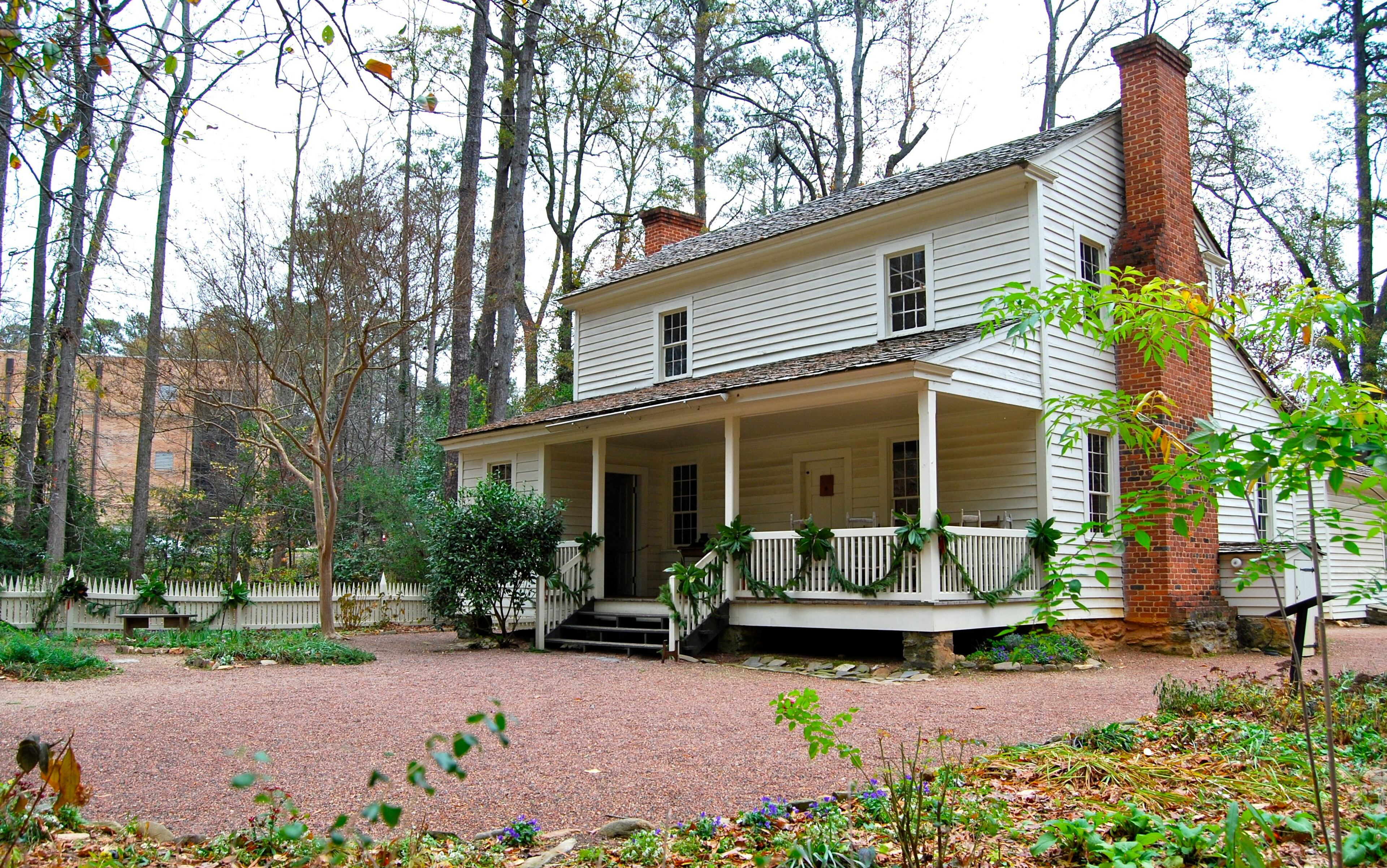 The Tullie Smith House at Christmas, underscoring the importance of not being from 200 years ago.