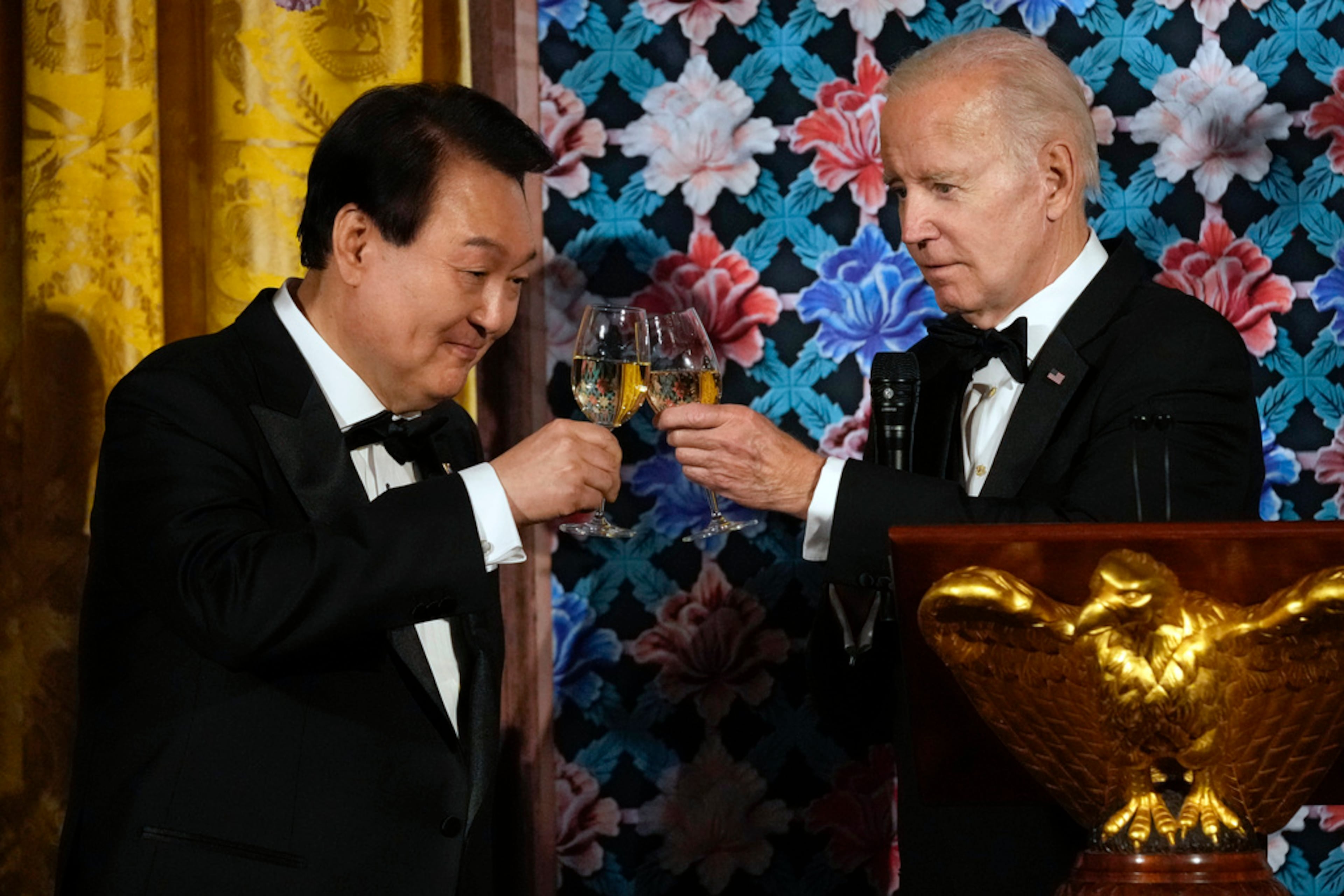 President Joe Biden toasts with South Korea's President Yoon Suk Yeol during a State Dinner in the East Room of the White House in Washington, Wednesday, April 26, 2023. (AP Photo/Susan Walsh)