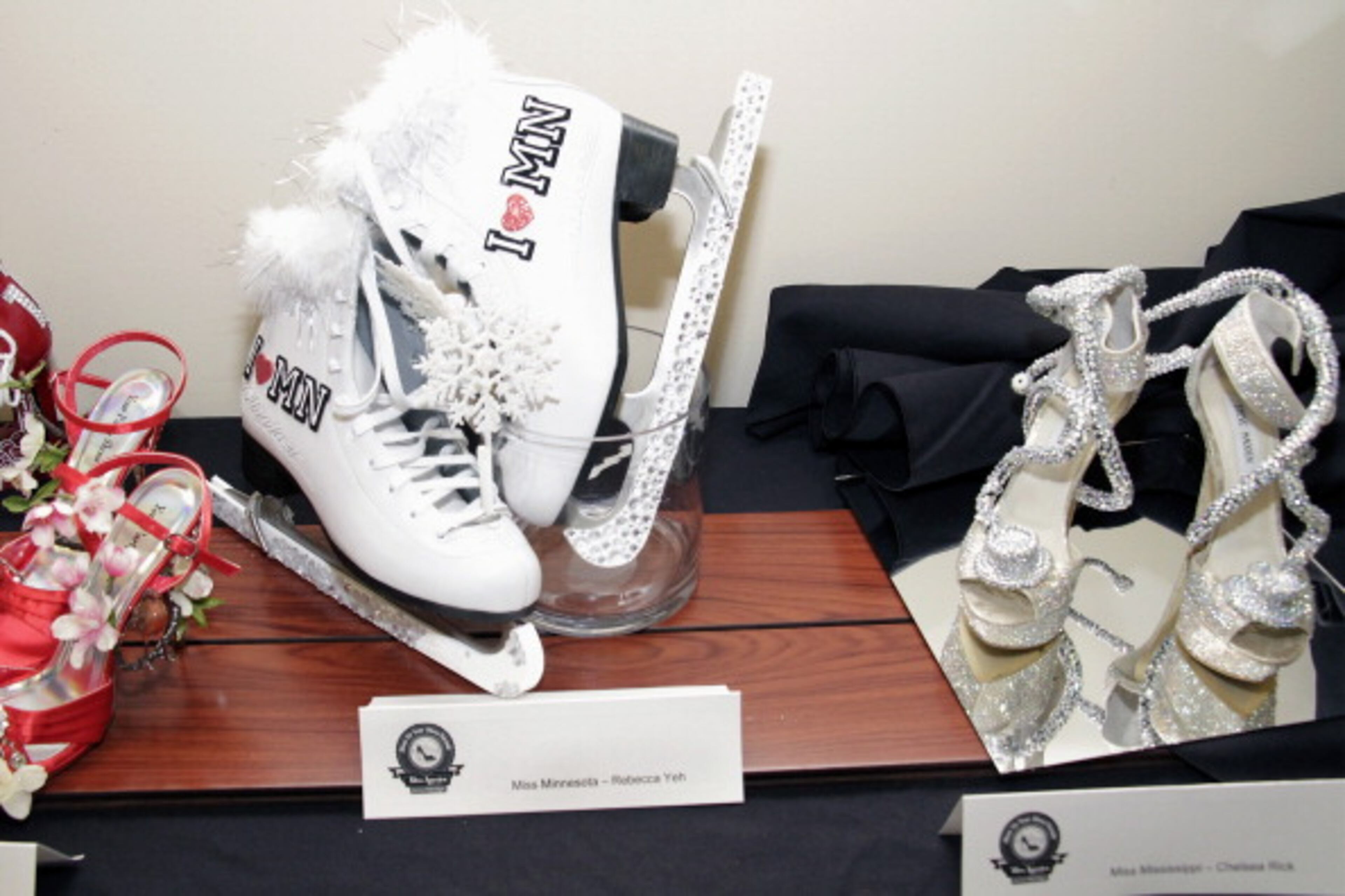 ATLANTIC CITY, NJ - SEPTEMBER 10: Miss America contestants parade shoes were presented to those who attends 2014 Miss America News Conference And Parade Shoes Unveilign at Atlantic City Boardwalk Hall on September 10, 2013 in Atlantic City, New Jersey. (Photo by Donald Kravitz/Getty Images)