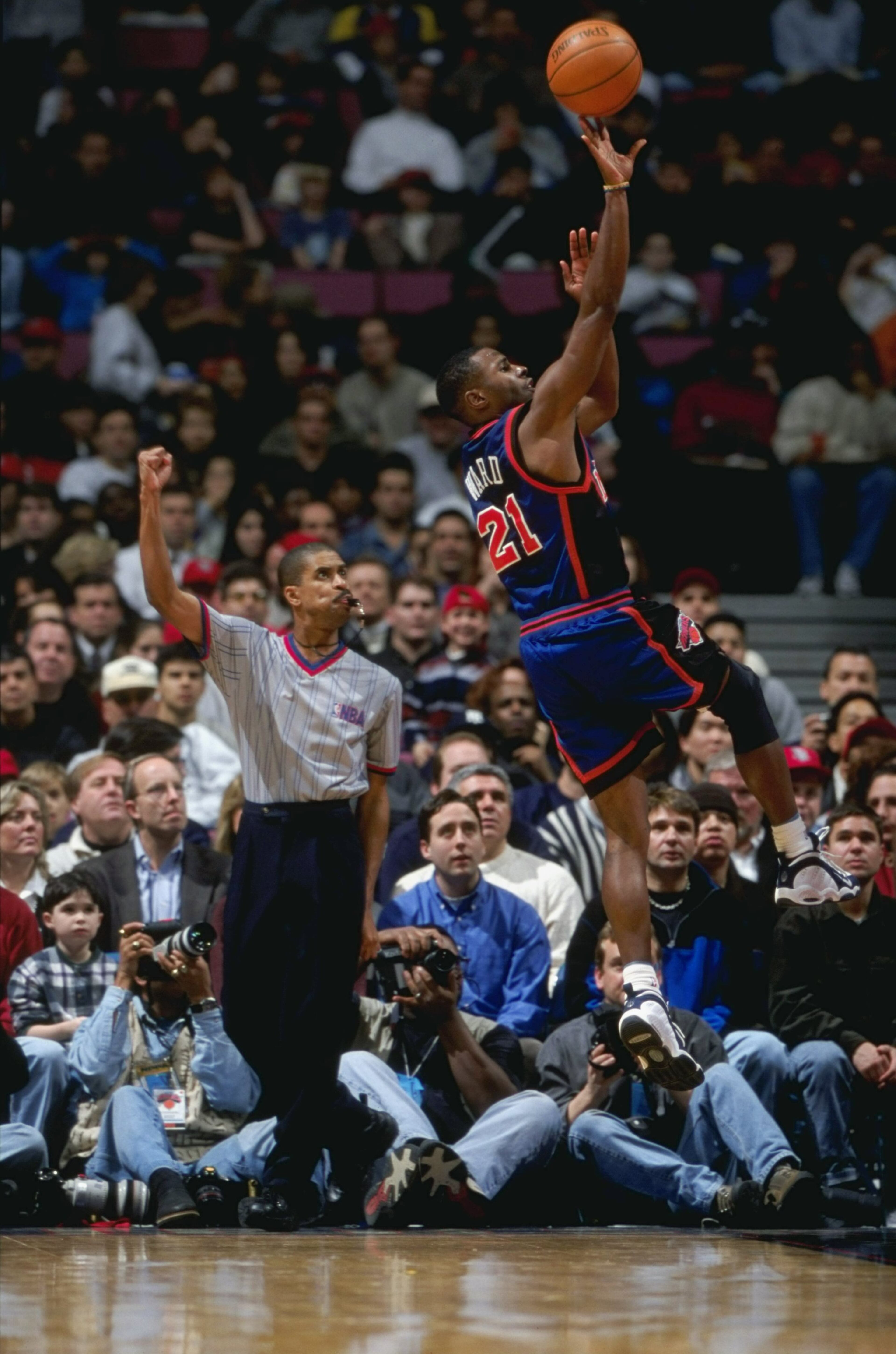 Charlie Ward, 1987, Thomas Co. Central HS; 630 games in NBA from 1994-2005. Here, Ward makes a layup during a January 1999 game against the New Jersey Nets in East Rutherford, N.J. Credit: Ezra O. Shaw/Allsport