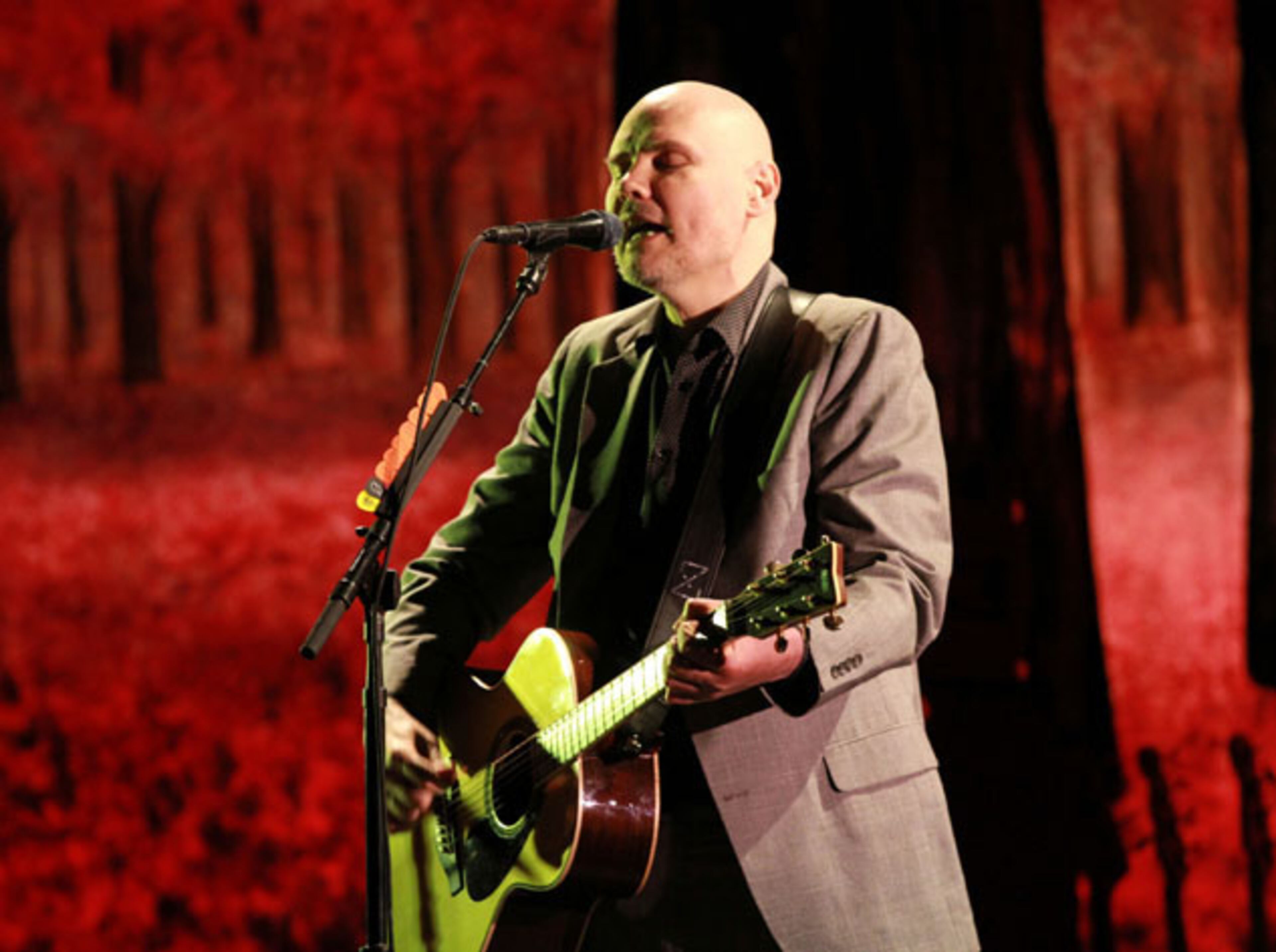 Billy Corgan and his Smashing Pumpkins played to a packed Cobb Energy Centre crowd Tuesday night, April 26, 2016; Liz Phair opened the show. Though the stage was set up for his touring band, which includes original Pumpkins drummer Jimmy Chamberlin, Corgan opened the show playing solo and acoustic for the first 3 songs, which is the time allotted for photographers. Robb Cohen Photography & Video /www.RobbsPhotos.com