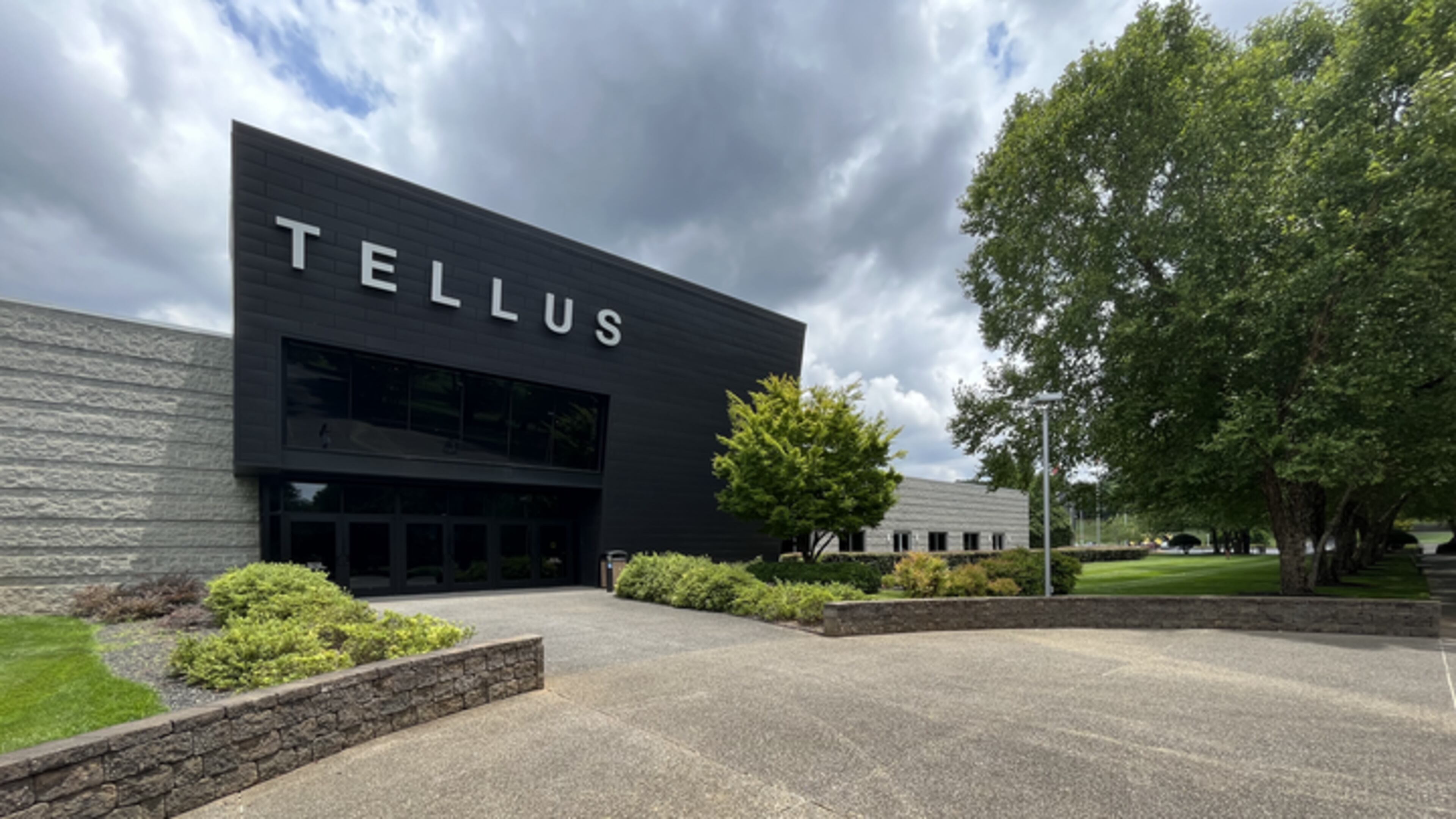 Tellus Science Museum is a world-class 120,000 square foot museum located in Cartersville, GA just off I-75 at exit 293.