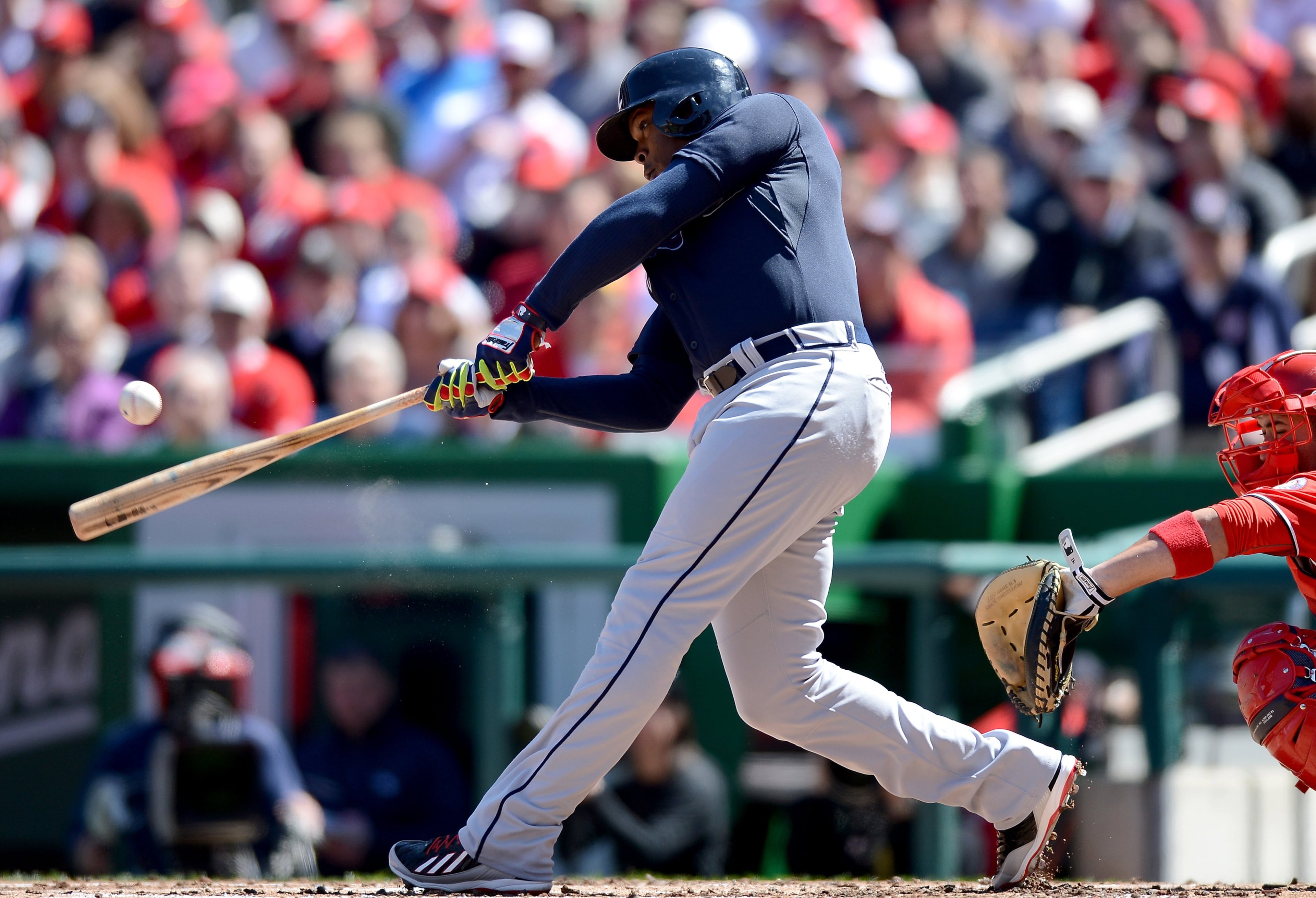 Atlanta Braves left fielder Justin Upton (8) singles against the Washington Nationals in the second inning at Nationals Park in Washington, D.C., Sunday, April 6, 2014. (Chuck Myers/MCT)