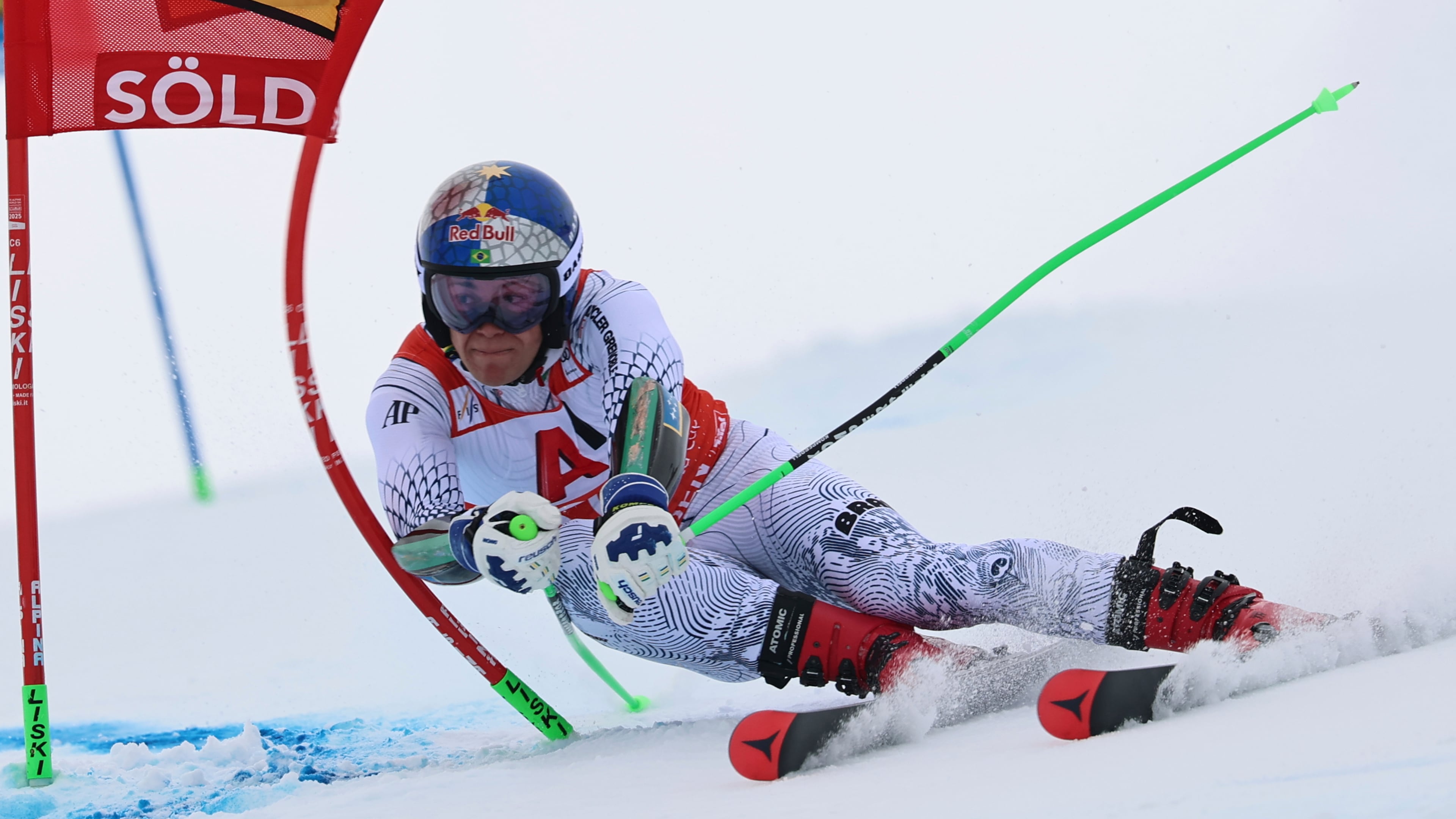 Brazil's Lucas Pinheiro Braathen competes in an alpine ski, men's World Cup giant slalom, in Soelden, Austria, Sunday, Oct. 25, 2026. (AP Photo/Marco Trovati)