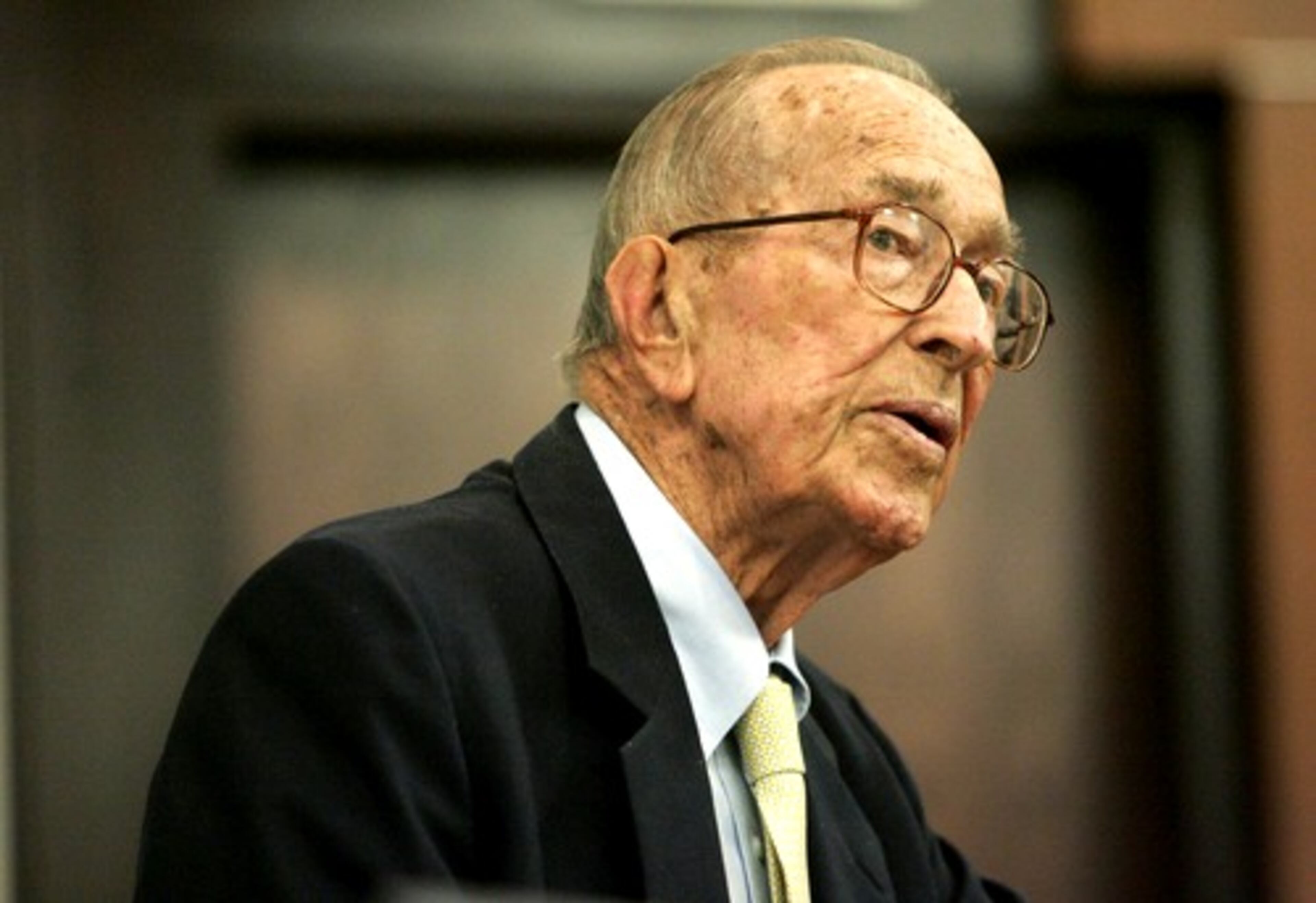 Bell's status as a former judge and attorney general, combined with his appetite for complicated, high-profile cases and his vast contacts, gave him national prominence when he returned to private practice in Atlanta. It also gave King & Spalding an international client list.