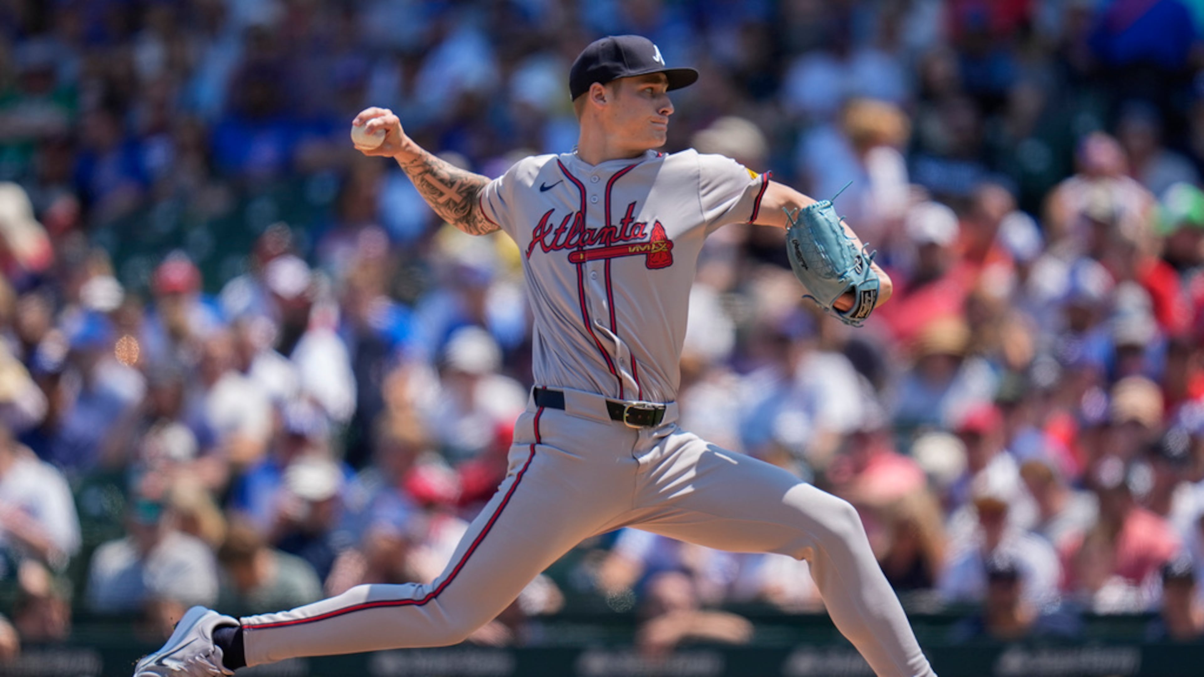 Atlanta Braves starting pitcher AJ Smith-Shawver throws during the first inning of a baseball game against the Chicago Cubs, Thursday, May 23, 2024, in Chicago. (AP Photo/Erin Hooley)