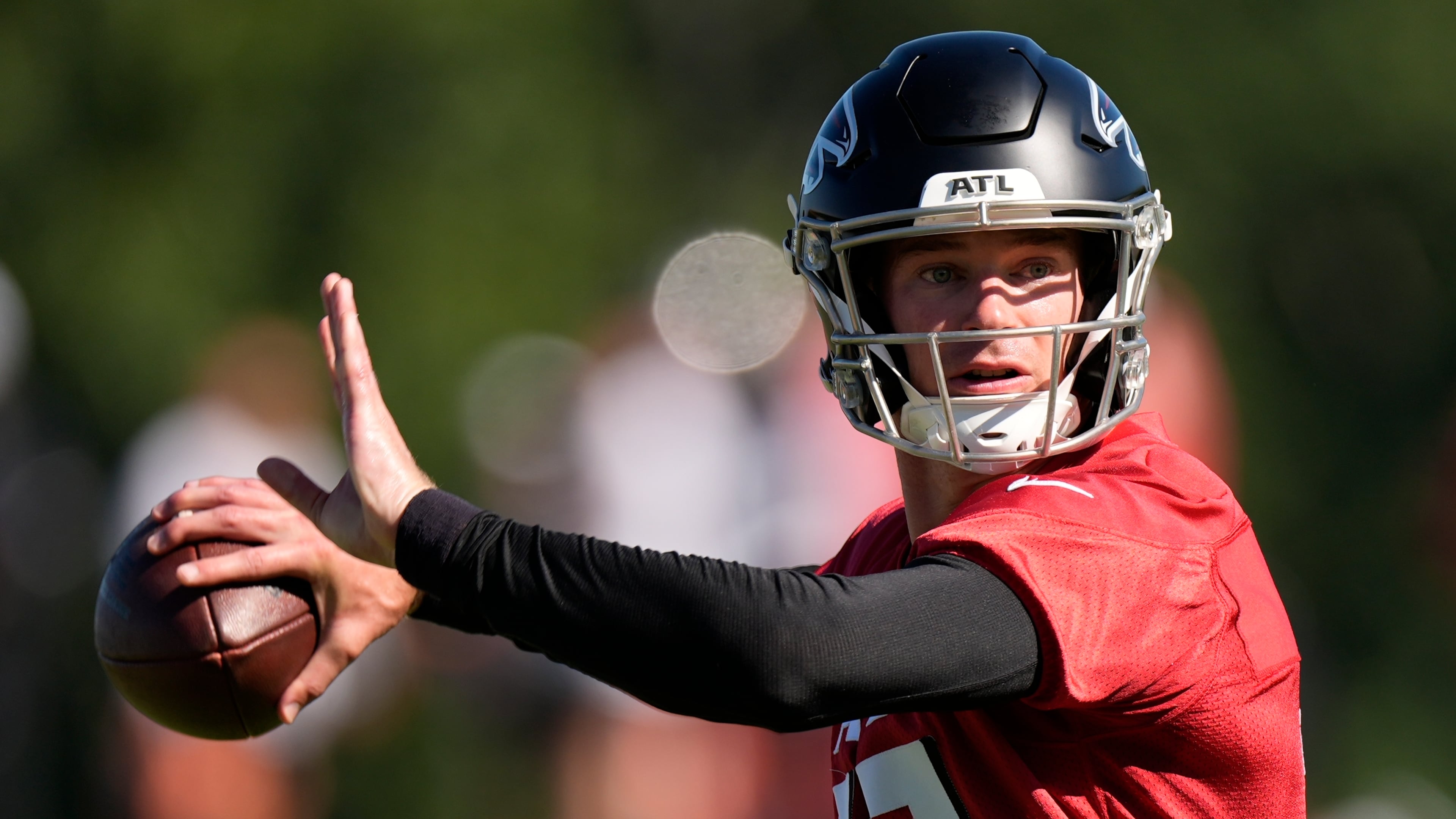 Atlanta Falcons quarterback Easton Stick works out during a Atlanta Falcons training camp, Saturday, July 26, 2025, in Flowery Branch. (Mike Stewart/AP)