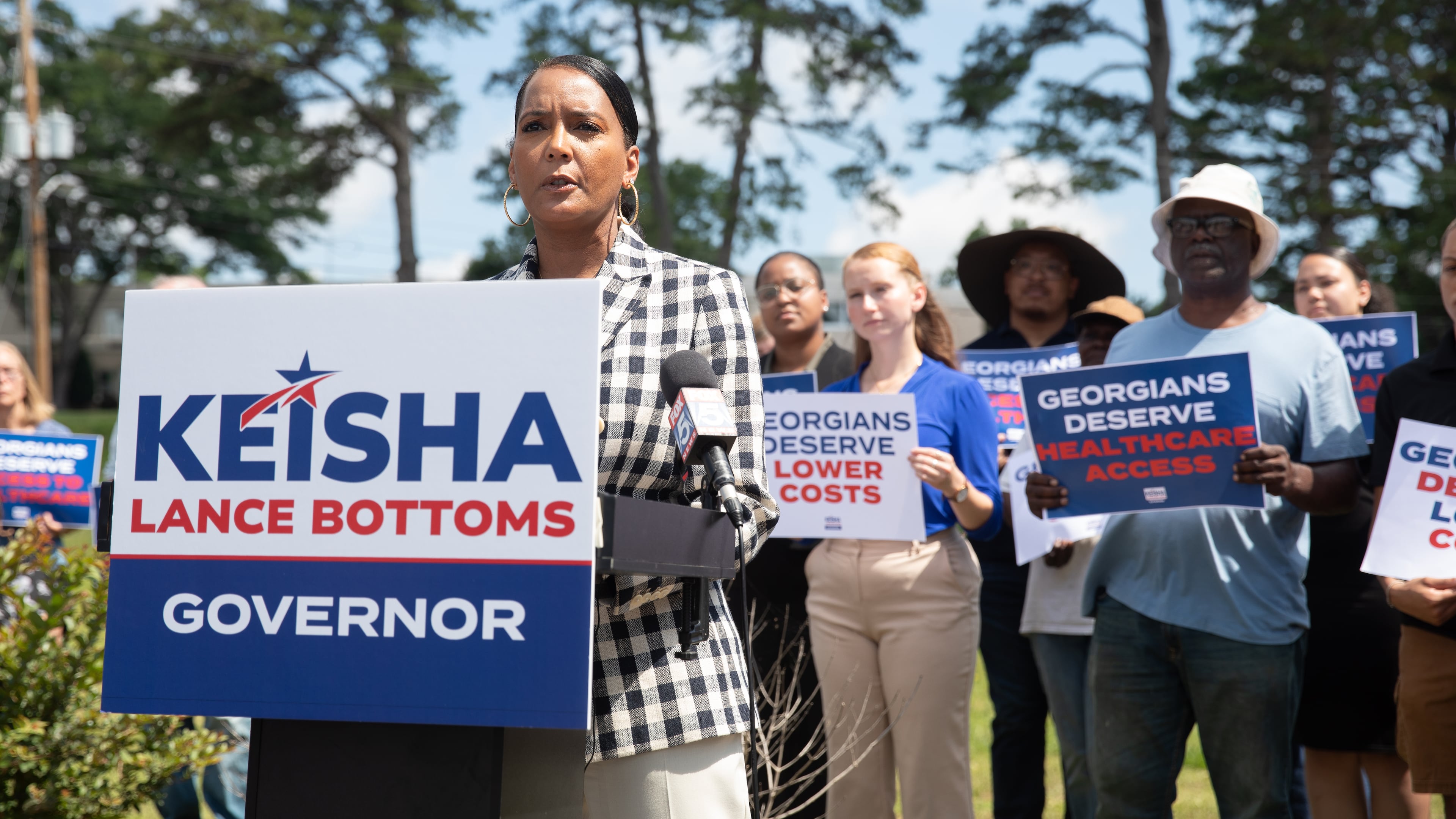 Former Atlanta mayor and Democratic nominee for governor Keisha Lance Bottoms campaigns outside of a shuttered rural hospital in Commerce, Georgia, on June 17, 2026. (Riley Bunch/AJC)