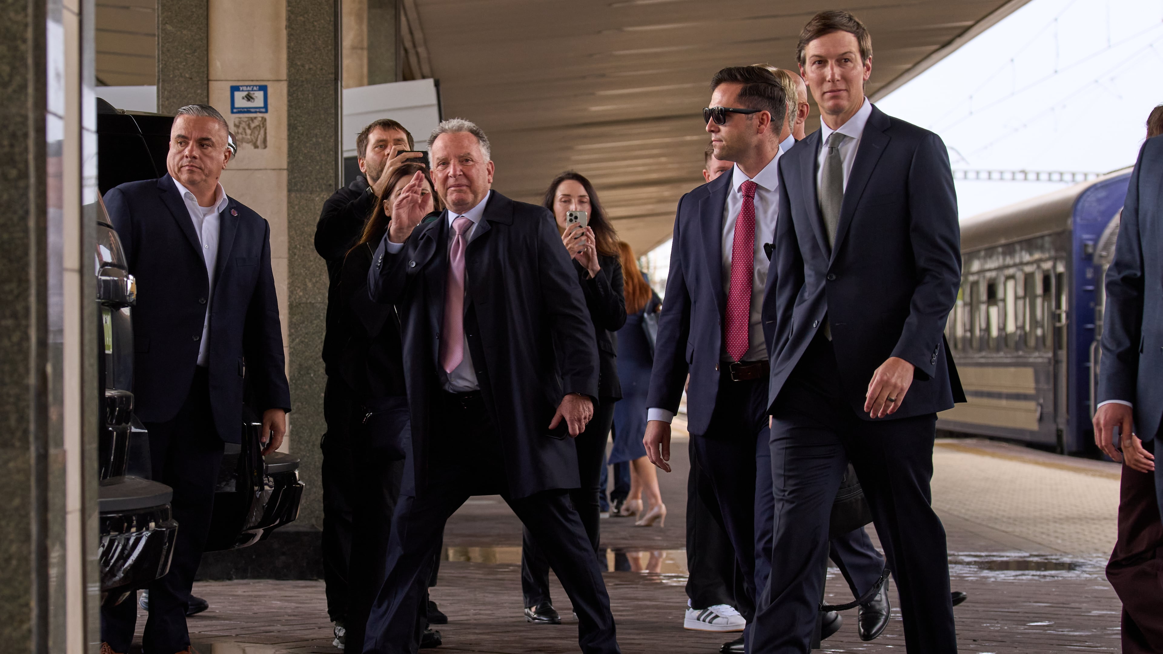 U.S. President Donald Trump's envoys Steve Witkoff, center, and Jared Kushner, right, arrive in Kyiv, Ukraine, Sunday, Sept. 6, 2026. (AP Photo/Francisco Seco)