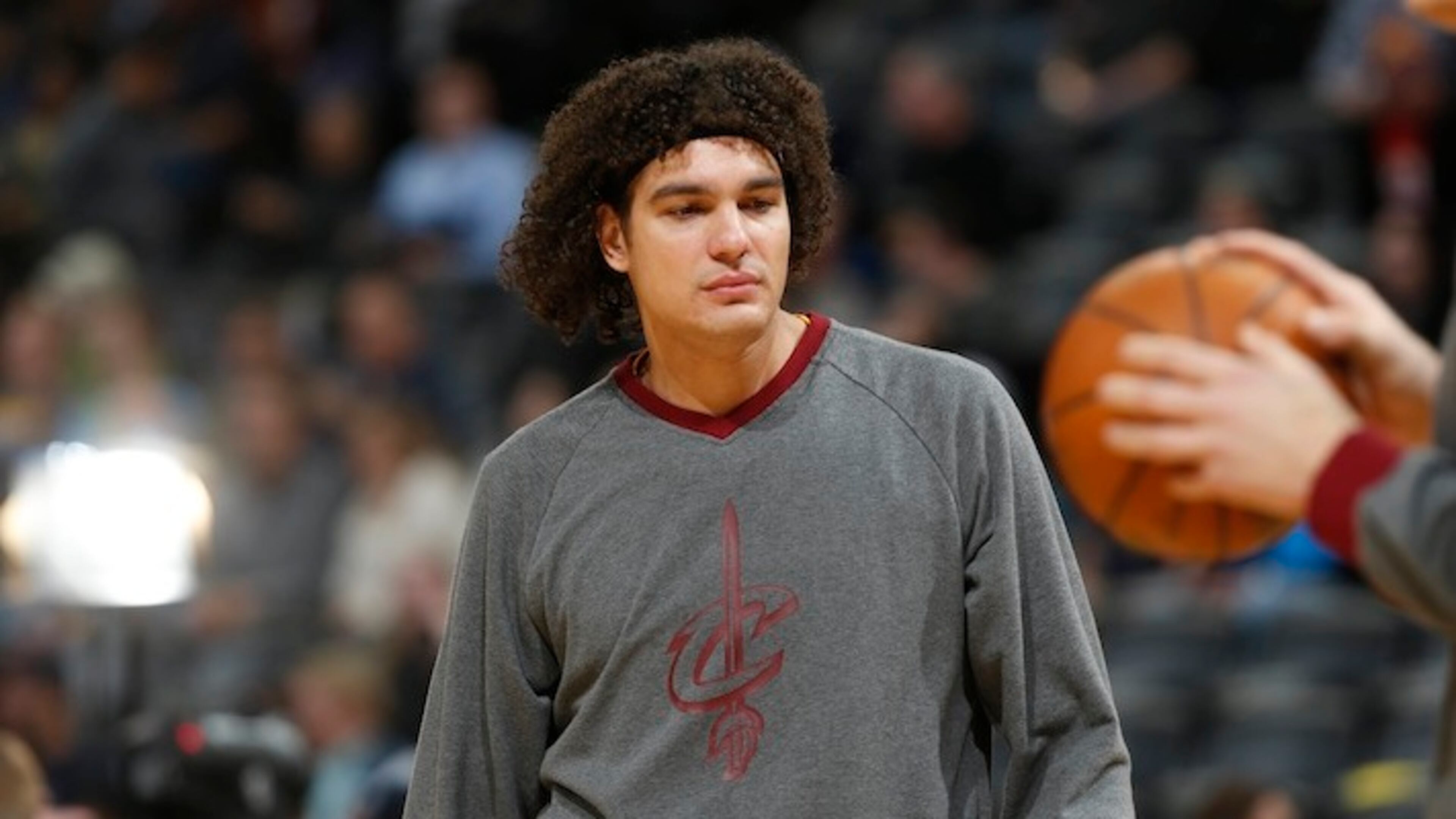 Cleveland Cavaliers forward Anderson Varejao (17) in the first half of an NBA basketball game Tuesday, Dec. 29, 2015, in Denver. (AP Photo/David Zalubowski)