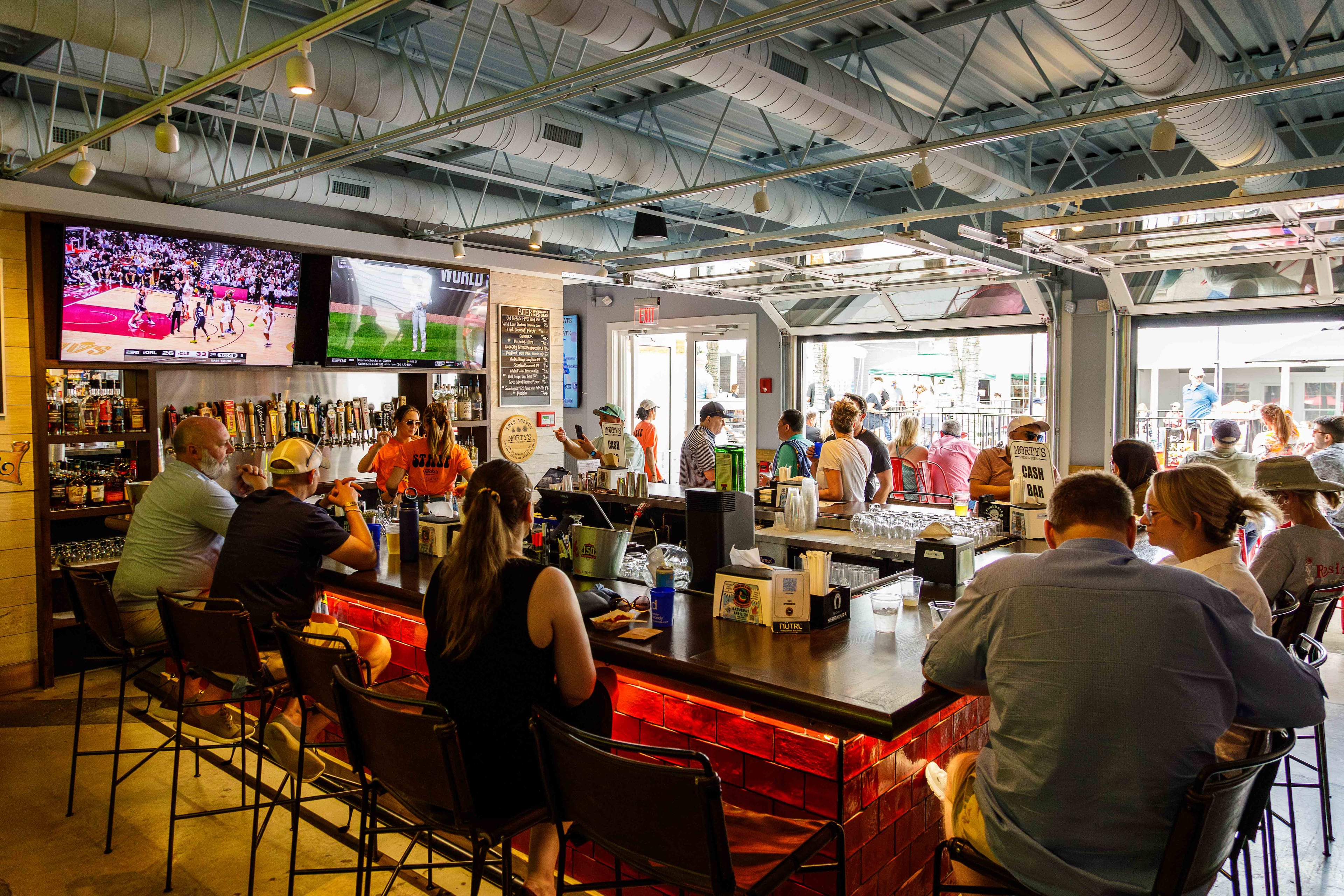 The bar at Morty's Meat & Supply in Dunwoody. (Courtesy of Funwoody Restaurants)
