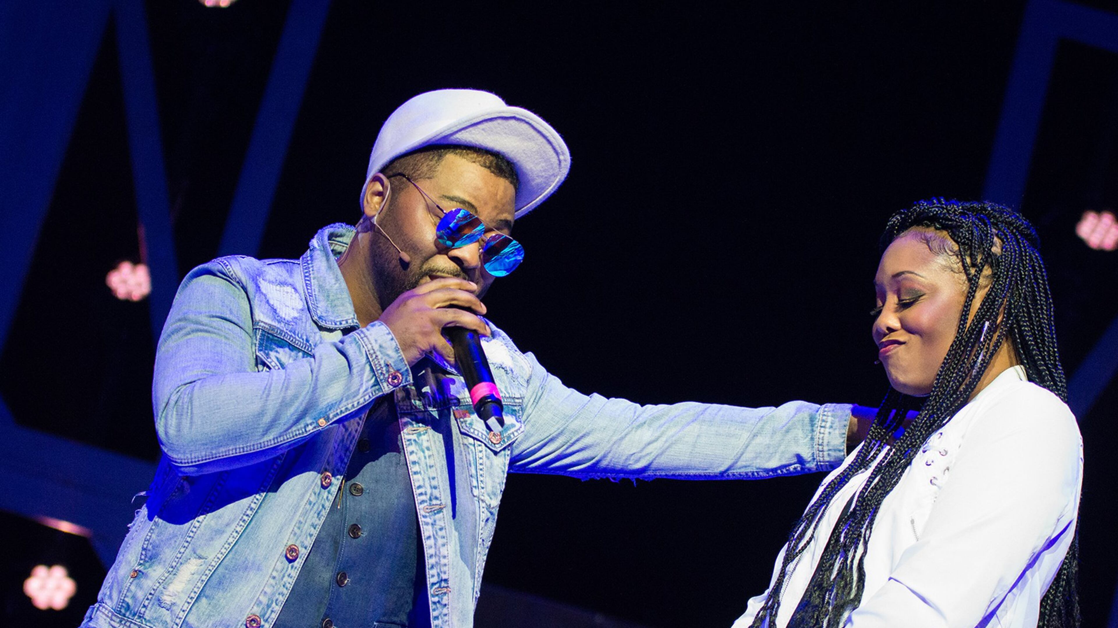 Grammy Award-nominated singer Musiq Soulchild performs in “Love Jones, the Musical,” which will be onstage at the Fox Theatre Nov. 11-13. Musiq Soulchild portrays Darius in the musical. CONTRIBUTED BY MONTEZ MILLER / THEMONTEZGROUP.COM