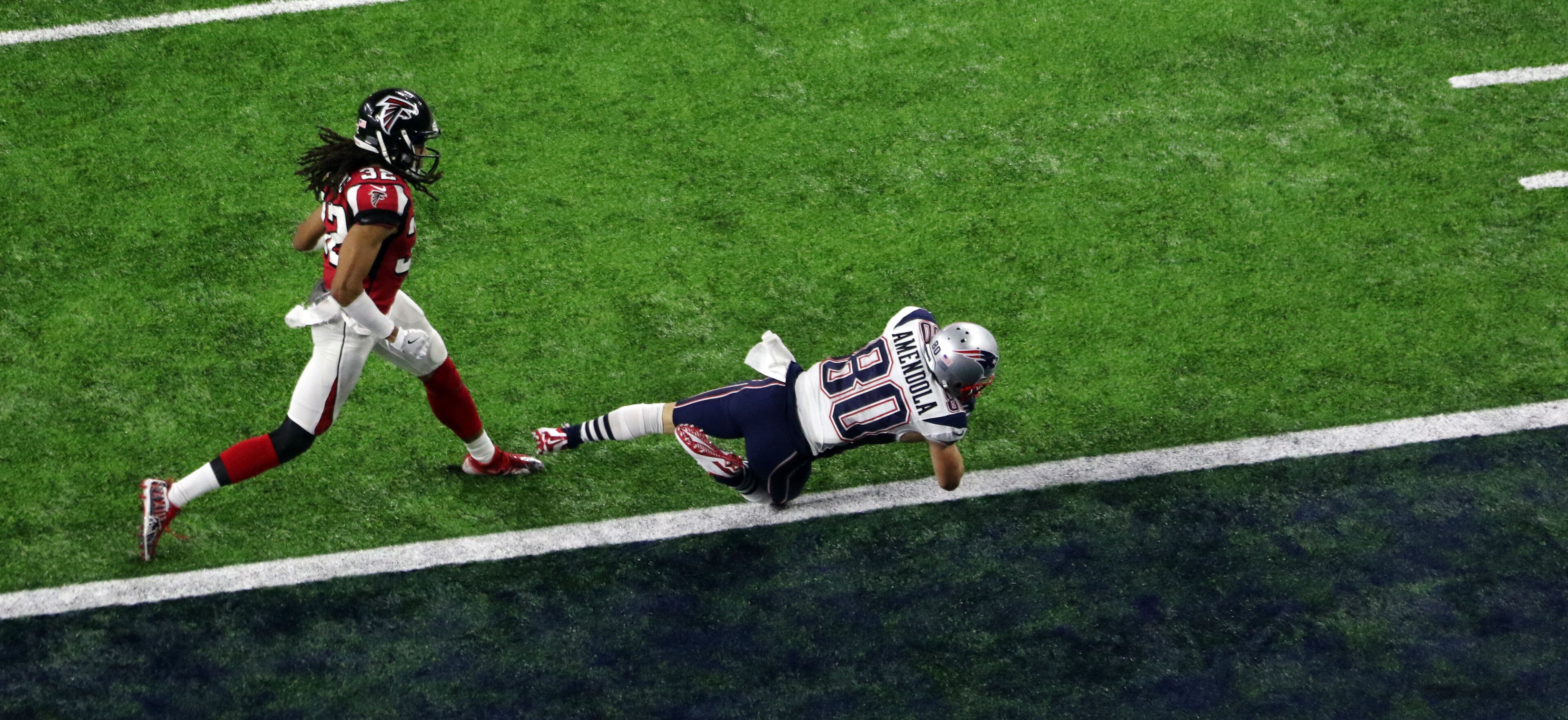 FEBRUARY 5, 2017 HOUSTON TX New England Patriots wide receiver Danny Amendola (80) scores in the 4th quarter as the Atlanta Falcons meet the New England Patriots in Super Bowl LI at NRG Stadium in Houston, TX, Sunday, February 5, 2017. The Patriots beat the Falcons in OT 34-28. John Spink/AJC