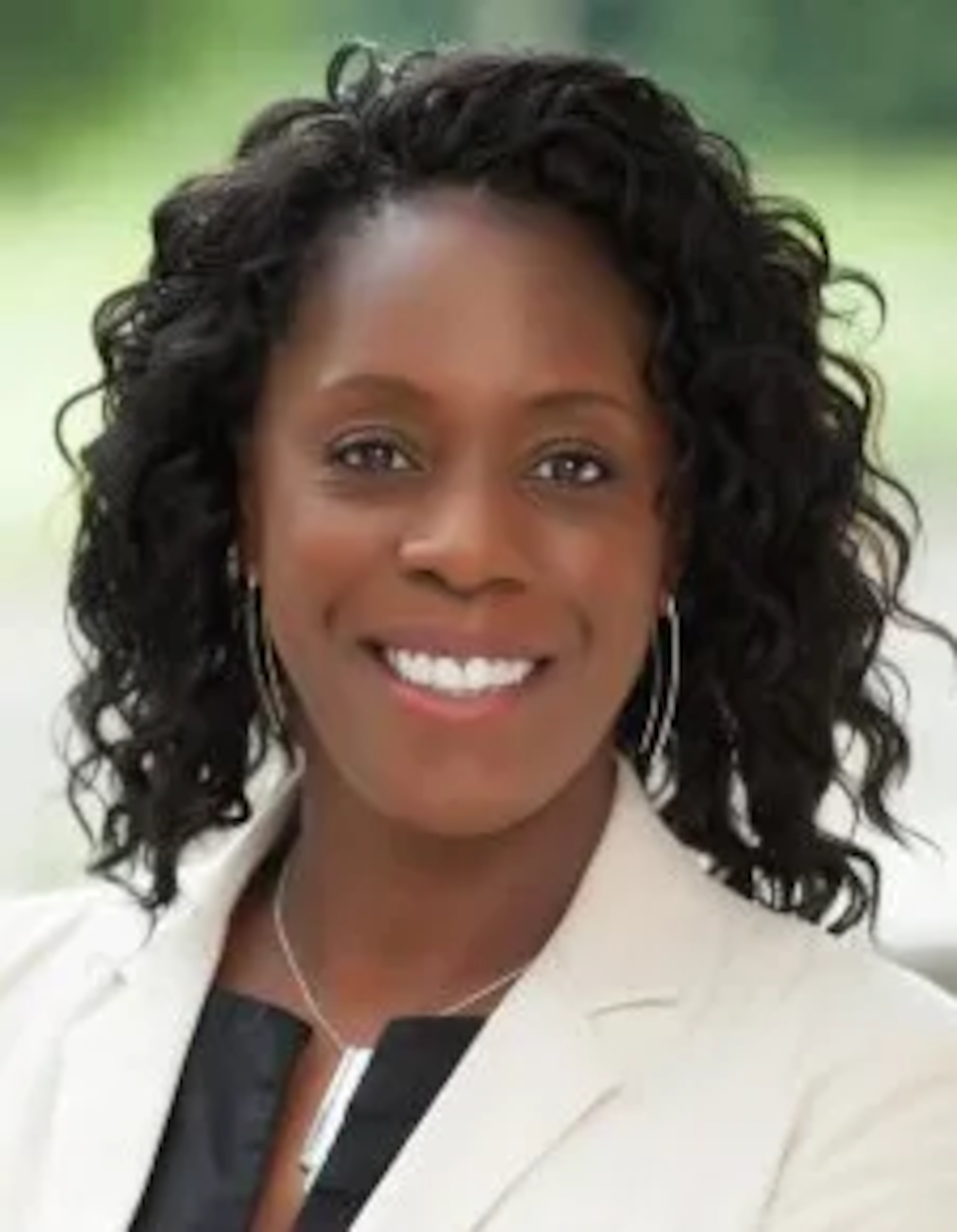 Hilary Walker is a real estate agent based in Conyers.