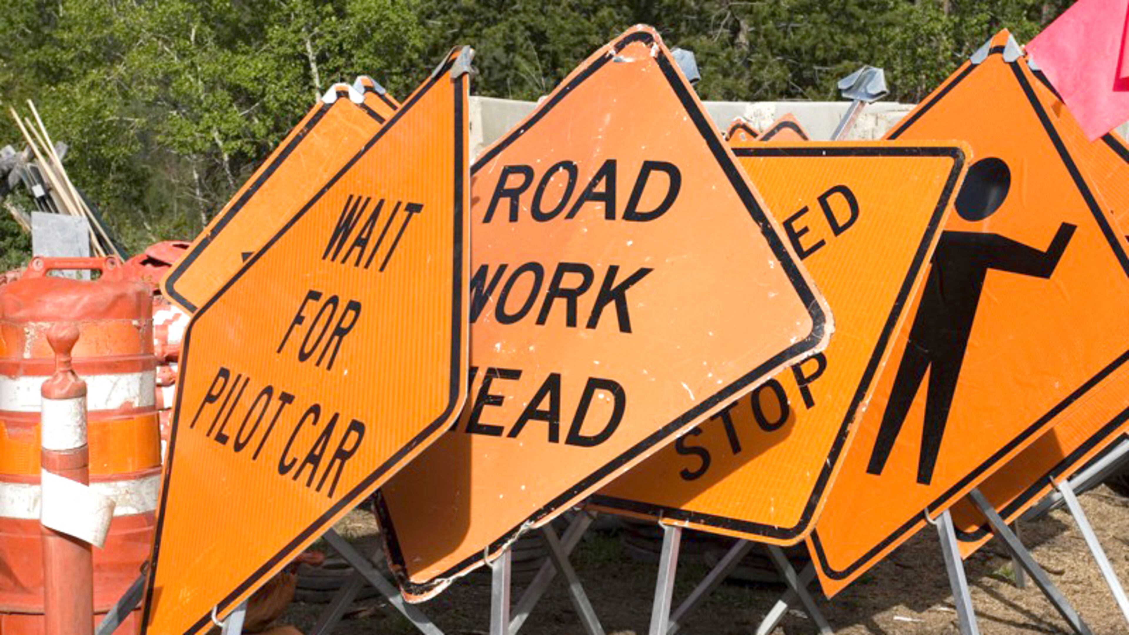 State highway crews this week will be replacing reflective lane markers along Ga. 20 in Cherokee County. AJC FILE