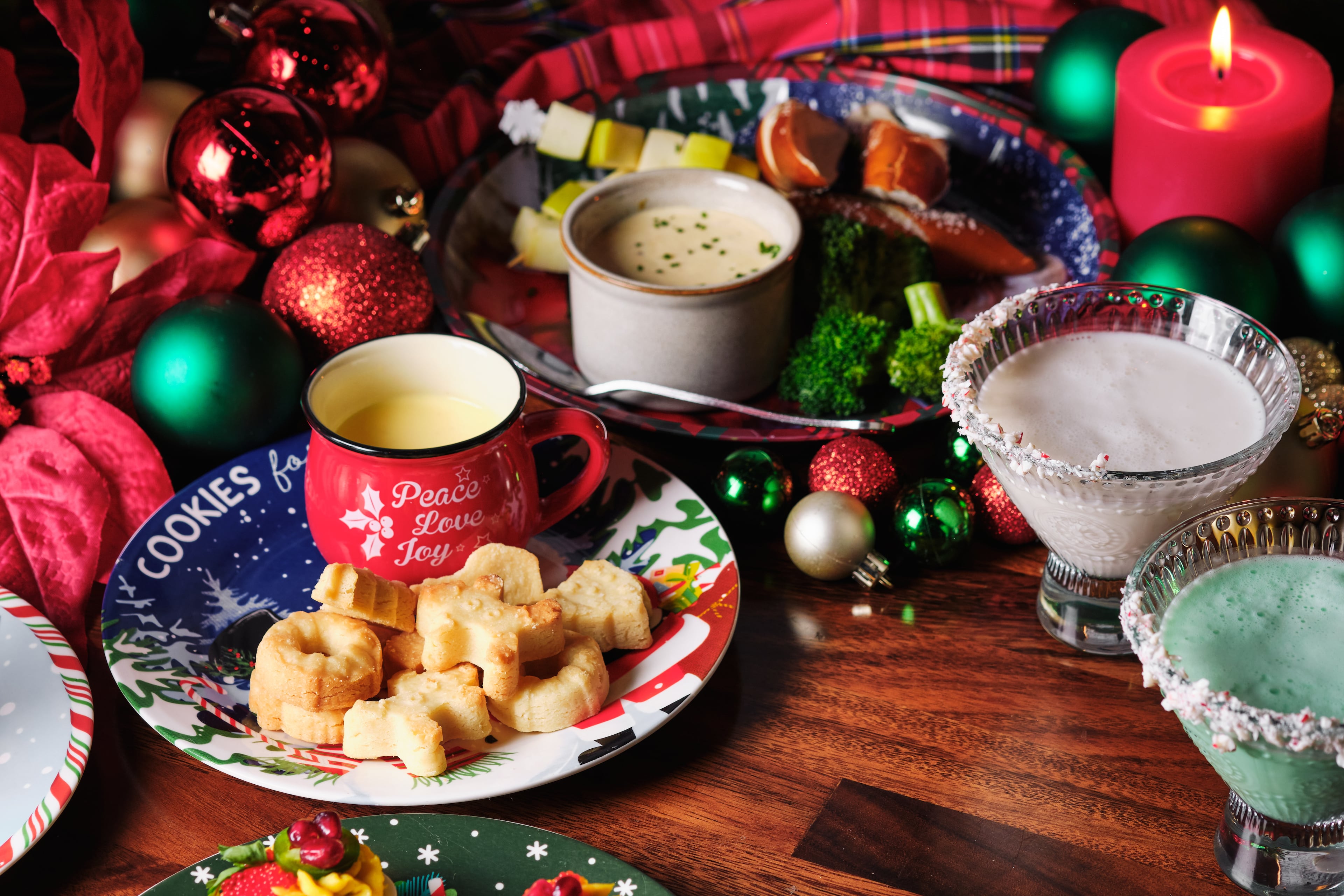 Find festive cocktails and special menu items at the Woodstock and East Cobb locations of Marlow's Tavern. (Courtesy of Brandon Amato)