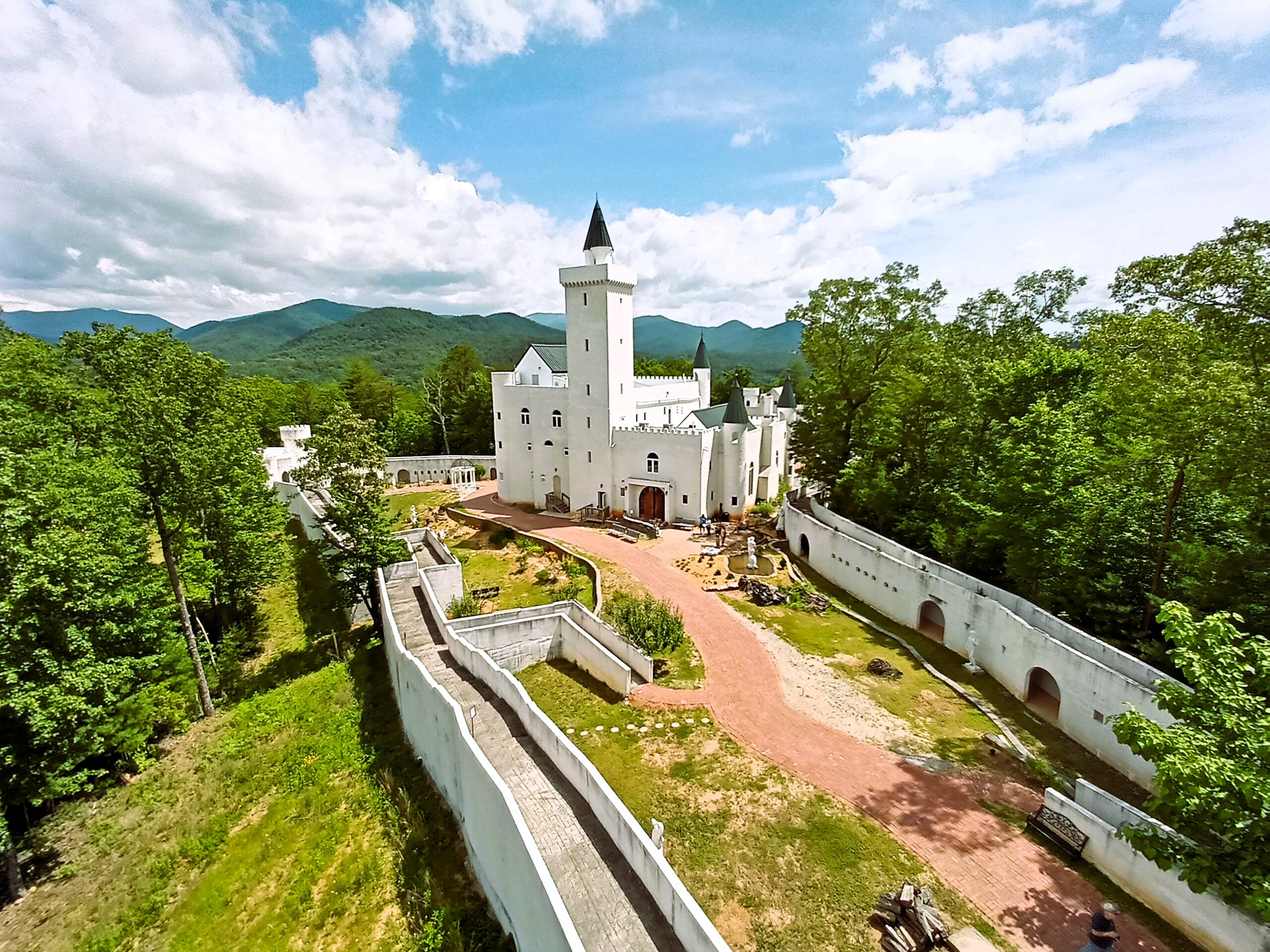 After 15 years of construction, Helen's Uhuburg Castle is opened to day visitors and overnight guests.
(Courtesy of Blake Guthrie)