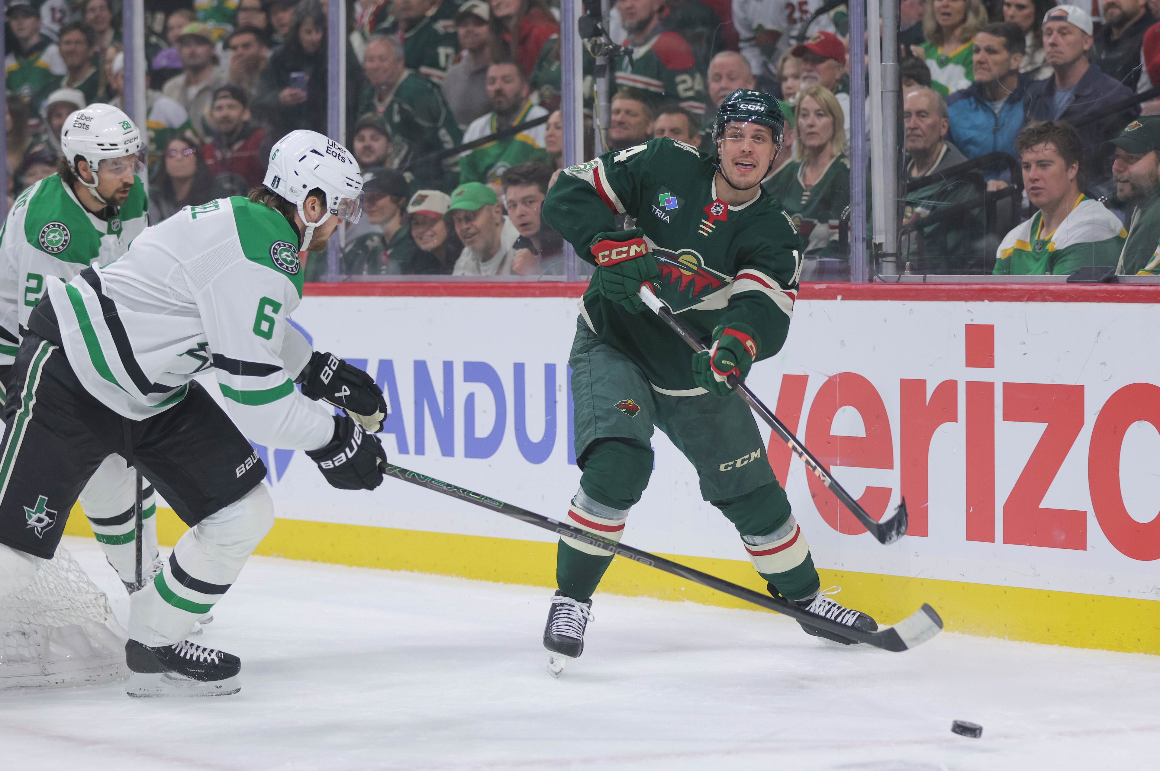 Stars Wild Hockey