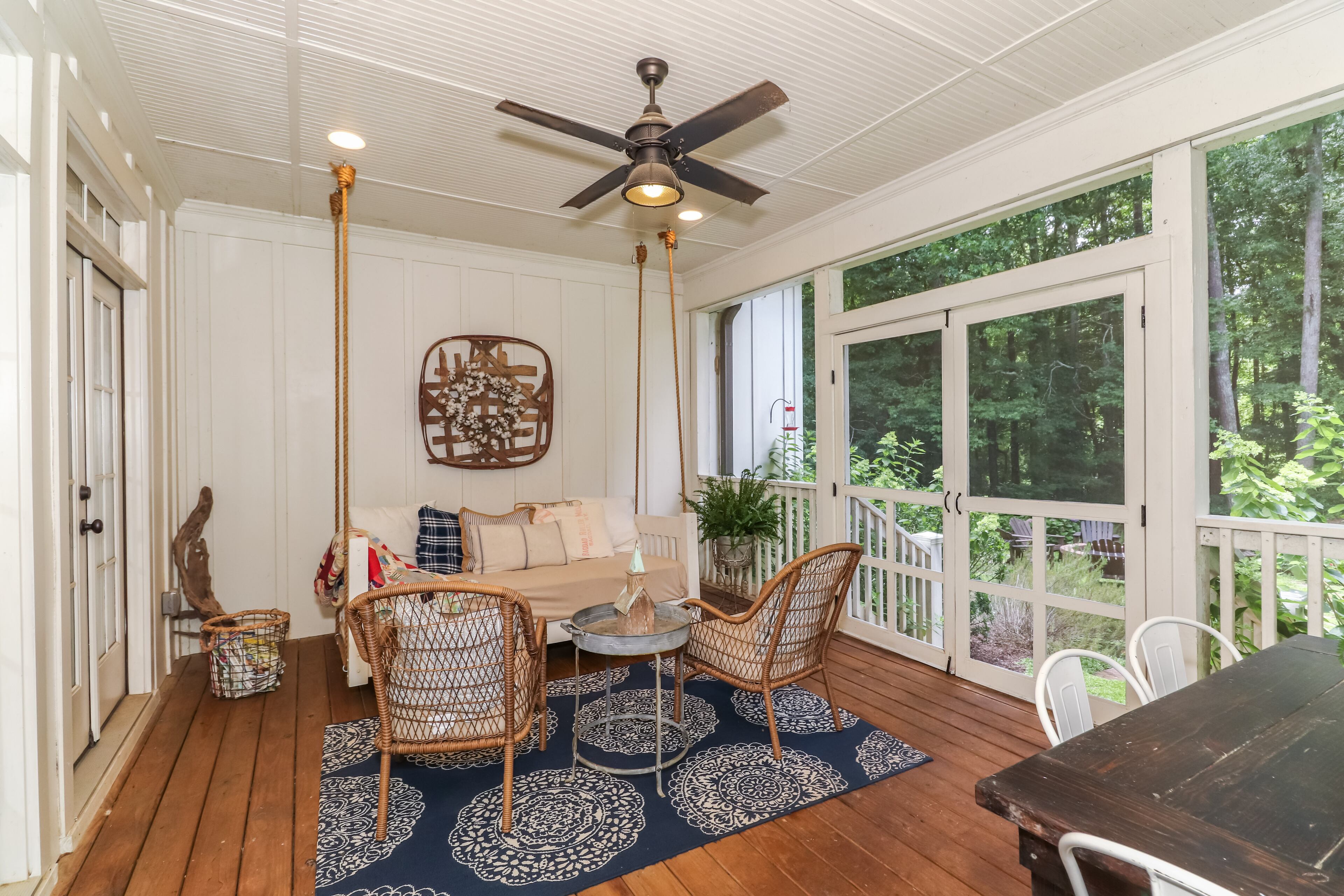 Country music's Jo Dee Messina has placed her Atlanta mansion on the market, and it's an absolute luxury listing stunner.
Courtesy of Tyler Willis Photography