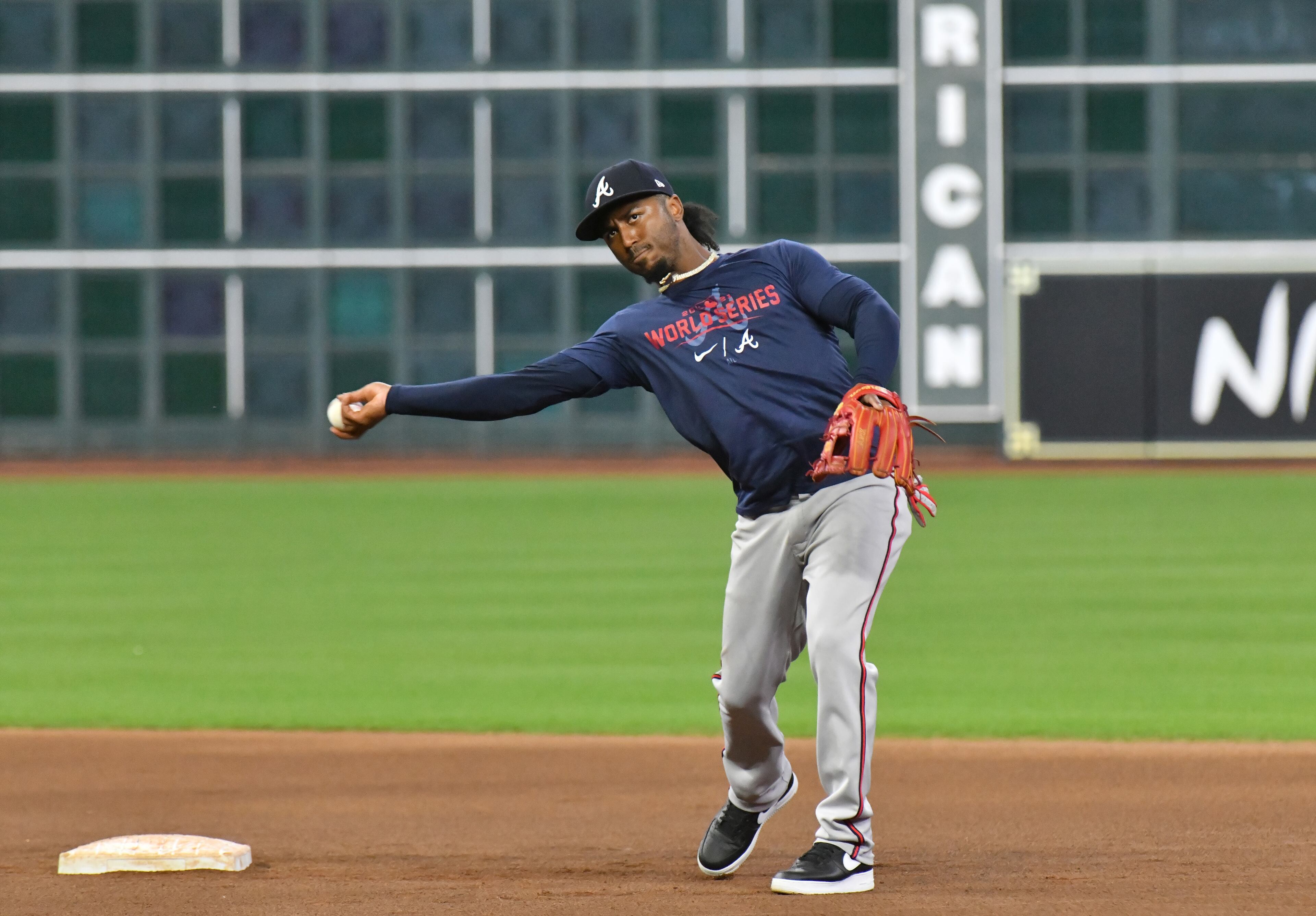 October 25, 2021 Houston, Texas - Atlanta Braves second baseman Ozzie Albies (1) throws a ball during workout in preparation for Game 1 of baseball's World Series against Houston Astros at Minute Maid Park in Houston on Monday, October 25, 2021. (Hyosub Shin / Hyosub.Shin@ajc.com)