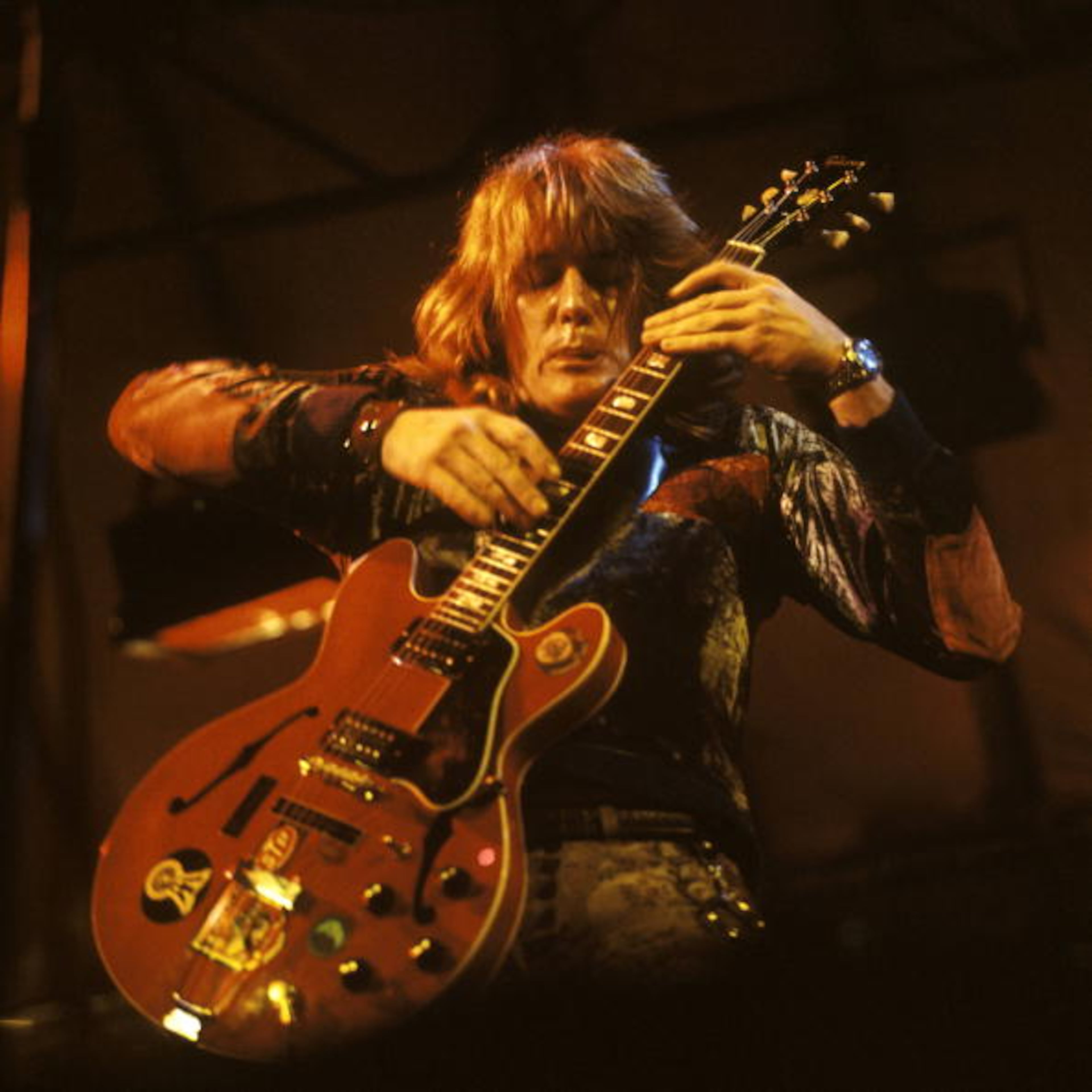 UNITED KINGDOM - AUGUST 13: READING FESTIVAL Photo of Alvin LEE and TEN YEARS AFTER, Alvin Lee performing live onstage playing Gibson ES-335 guitar (Photo by David Redfern/Redferns)