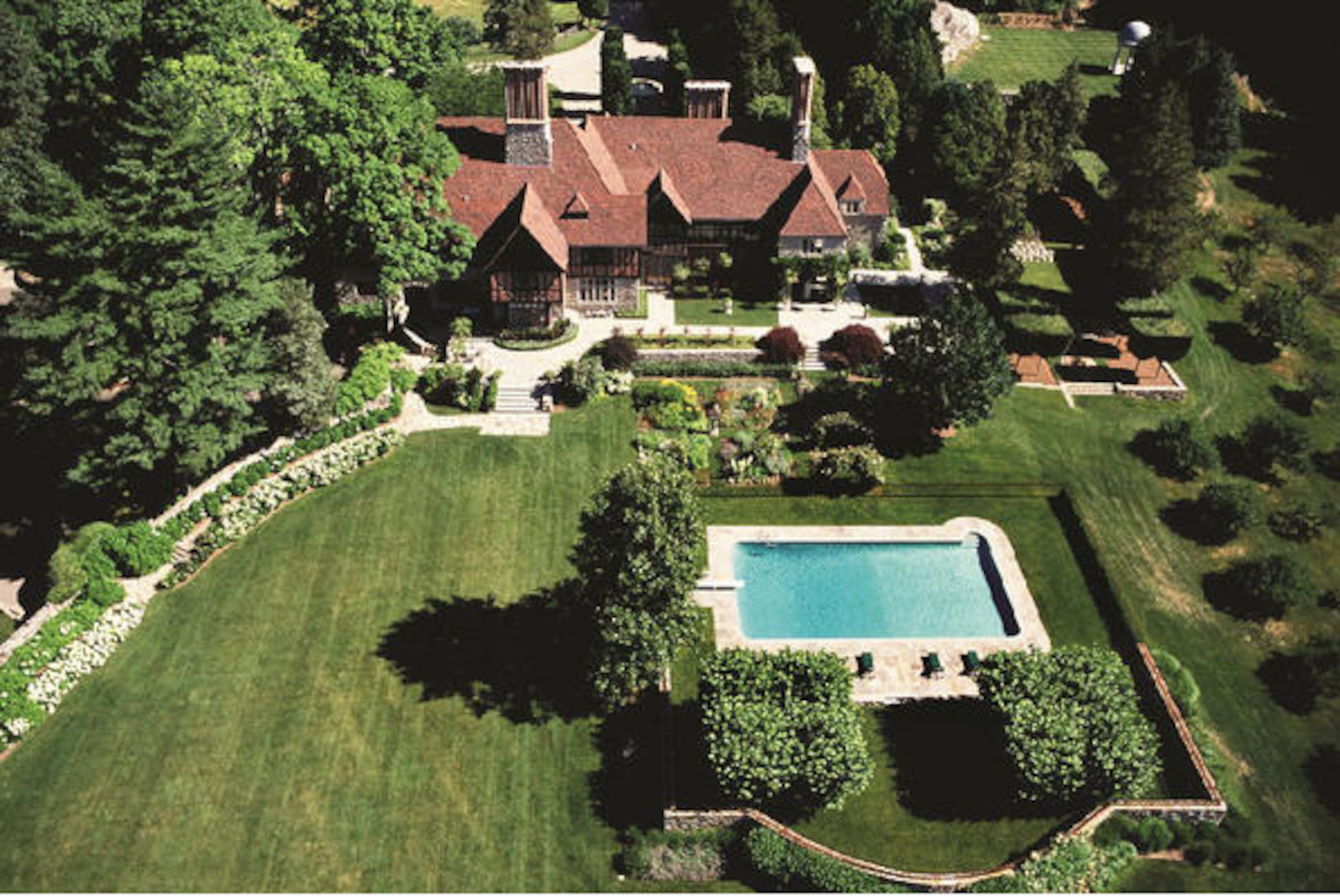Mel Gibson and his former wife, Robyn, bought this 75-acre Old Mill Farm in Connecticut in 1994 for $9.3 million. They sold it to Cosette Property LLC for $24 million in 2010. Cosette put it on the market over a year ago for $33 million. The 15,800-square-foot main house has been renovated and restored in tune with its Elizabethan-inspired theme. There are 15 bedrooms, 17 bathrooms and grand spaces both indoors and out for entertaining. For more details, visit http://www.toptenrealestatedeals.com/homes/weekly-ten-best-home-deals/2013/4-2-2013/.