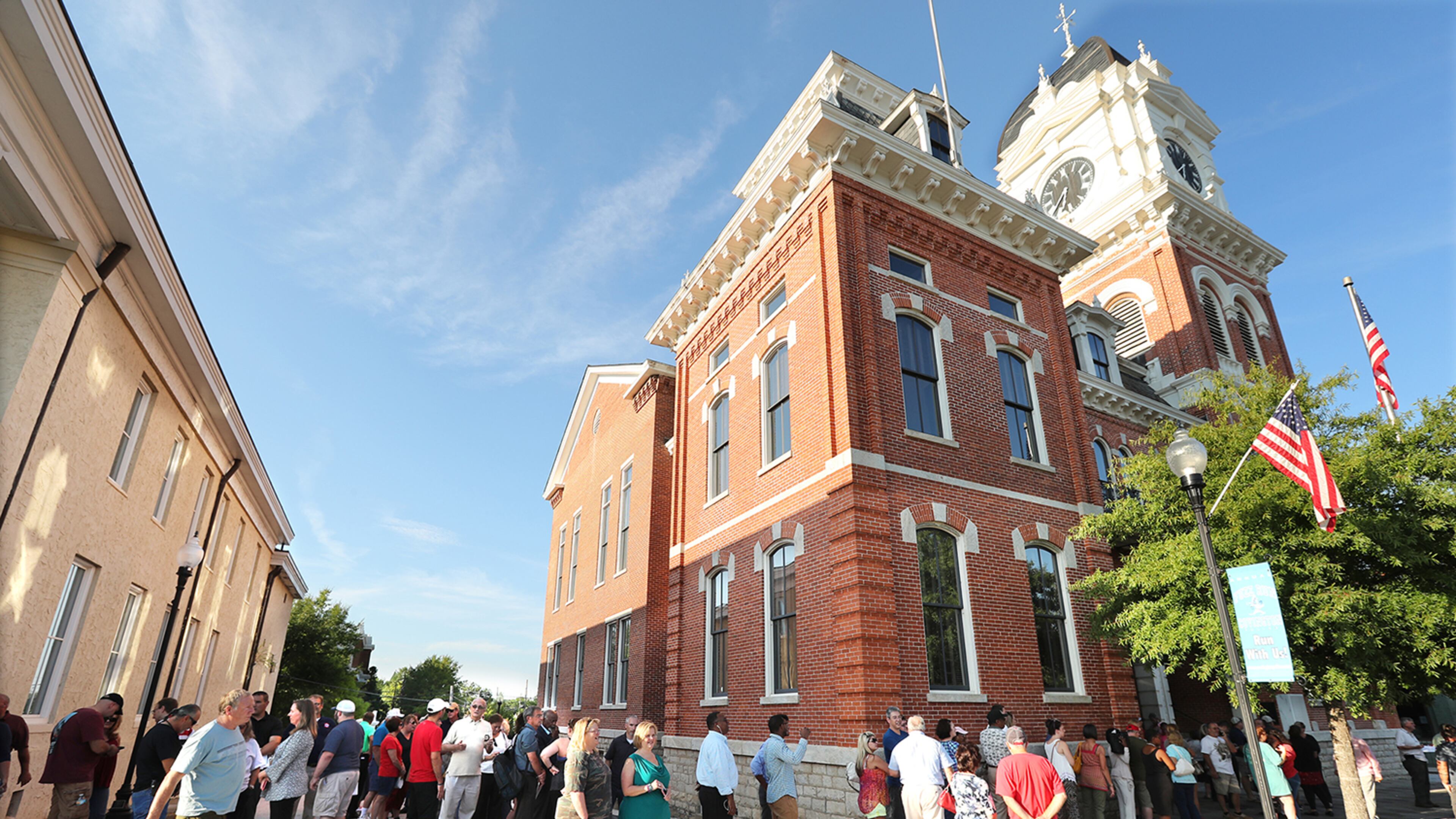 The Newton County courthouse in August 2016. (Curtis Compton /ccompton@ajc.com)