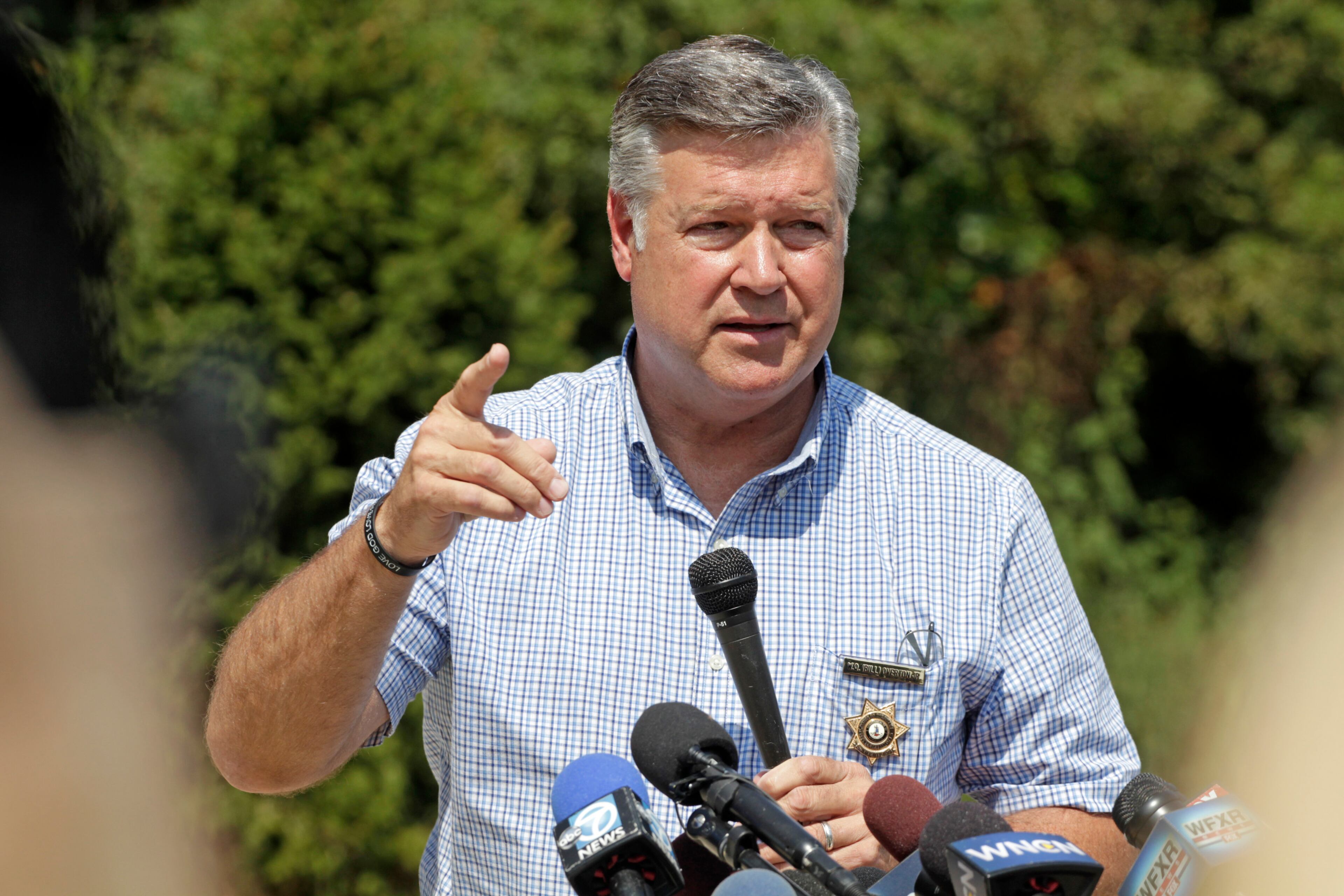 Franklin County Sheriff Bill Overton says Flanagan fled the scene of the shooting, at a mall where the journalists were doing an interview, before deputies arrived. Shortly before 11 a.m., Roanoke police found his Ford Mustang at the city's airport. The Mustang is being treated as evidence.Overton says Flanagan then left the airport in the Chevy Sonic he'd rented earlier in the month. A Virginia state trooper located him driving on the interstate using license plate recognition equipment. -- Text from AP