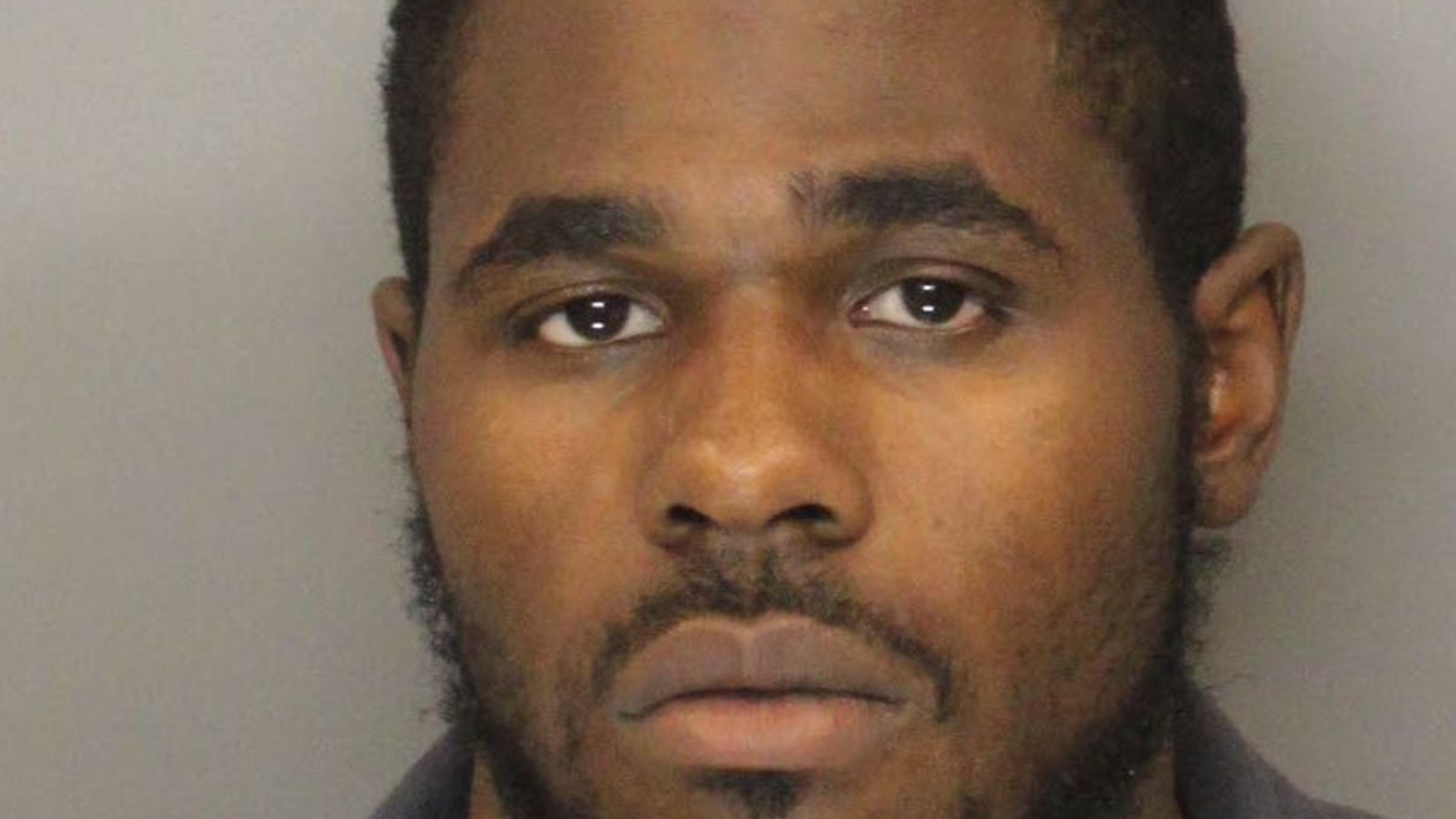 Eric Lashaun Walker, of Atlanta, allegedly followed a 14-year-old girl into the restroom and touched her while she wasn’t fully clothed, his arrest warrant states. (Photo: Cobb County Sheriff’s Office)
