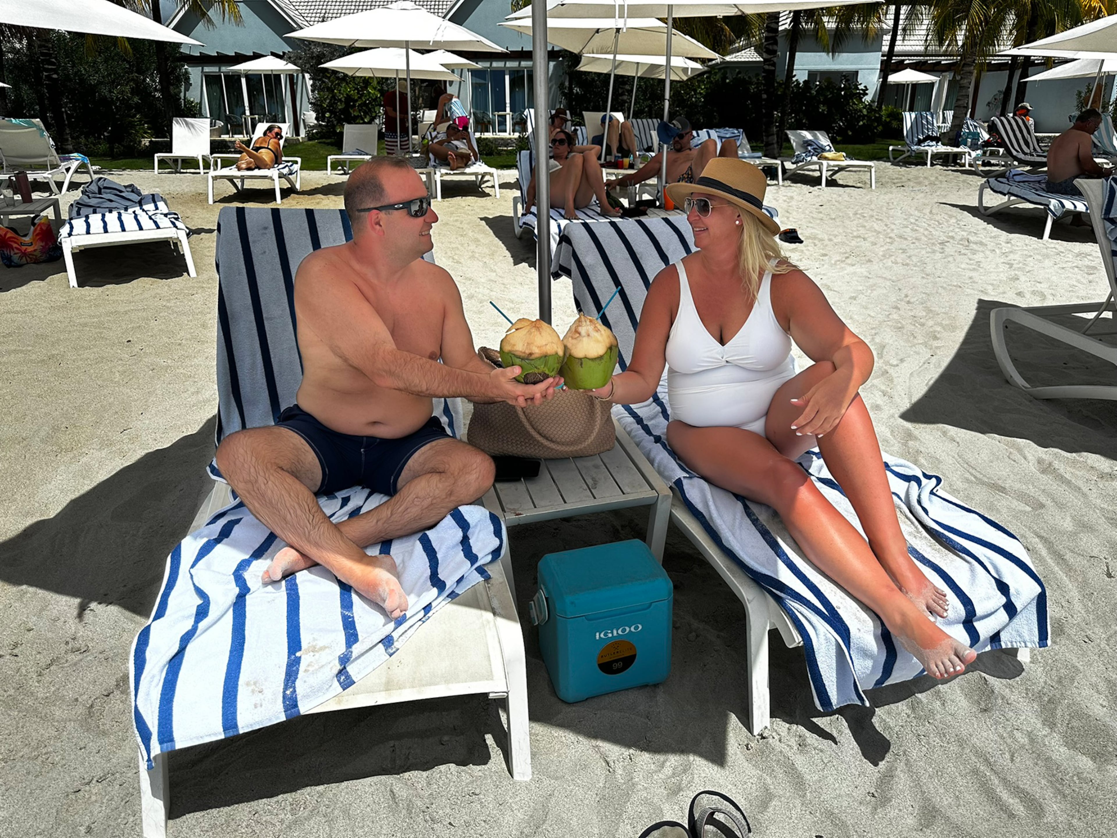 With no itinerary to follow, it's easy to settle into a leisurely afternoon by the beach with drinks in hand. (Courtesy of Leonard Garrison)