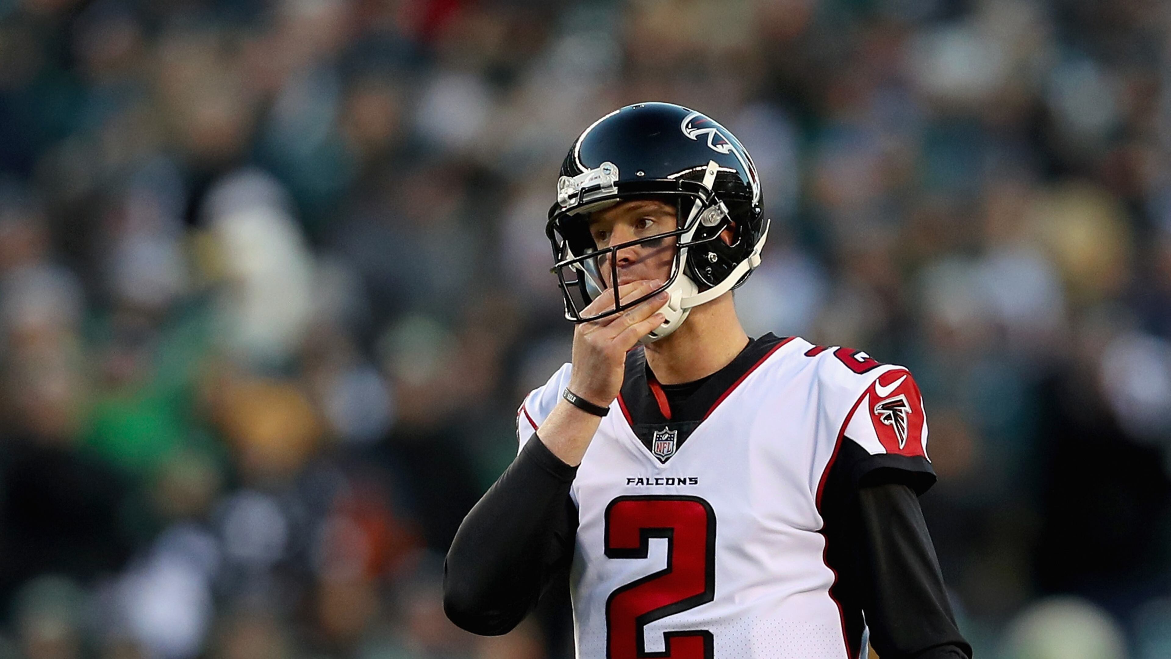 PHILADELPHIA, PA - JANUARY 13: Quarterback Matt Ryan #2 of the Atlanta Falcons reacts against the Philadelphia Eagles during the first quarter in the NFC Divisional Playoff game at Lincoln Financial Field on January 13, 2018 in Philadelphia, Pennsylvania. (Photo by Patrick Smith/Getty Images)