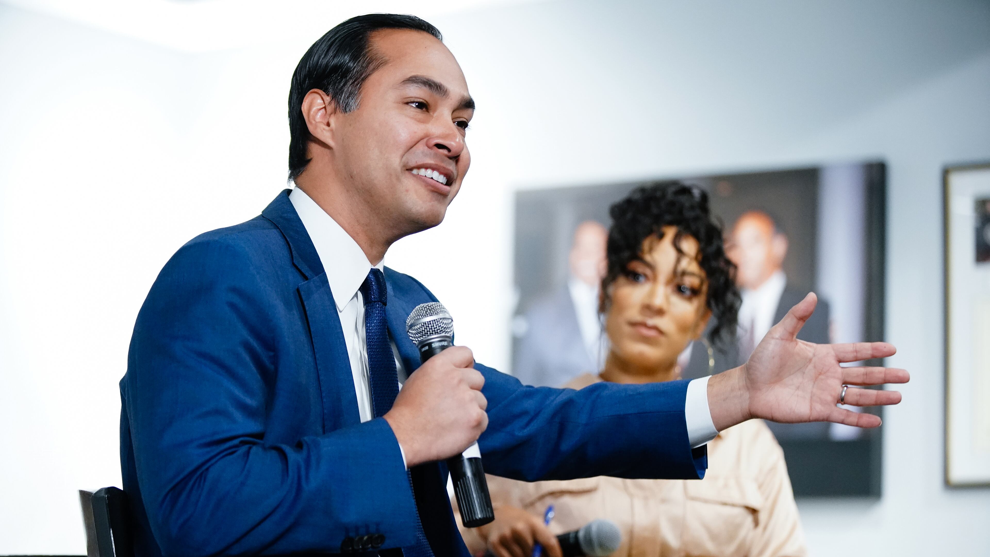 U.S. Democratic presidential candidate Julián Castro participates in a conversation with Angela Rye at Paschal's on November 19, 2019, in Atlanta. Elijah Nouvelage for The Atlanta Journal-Constitution