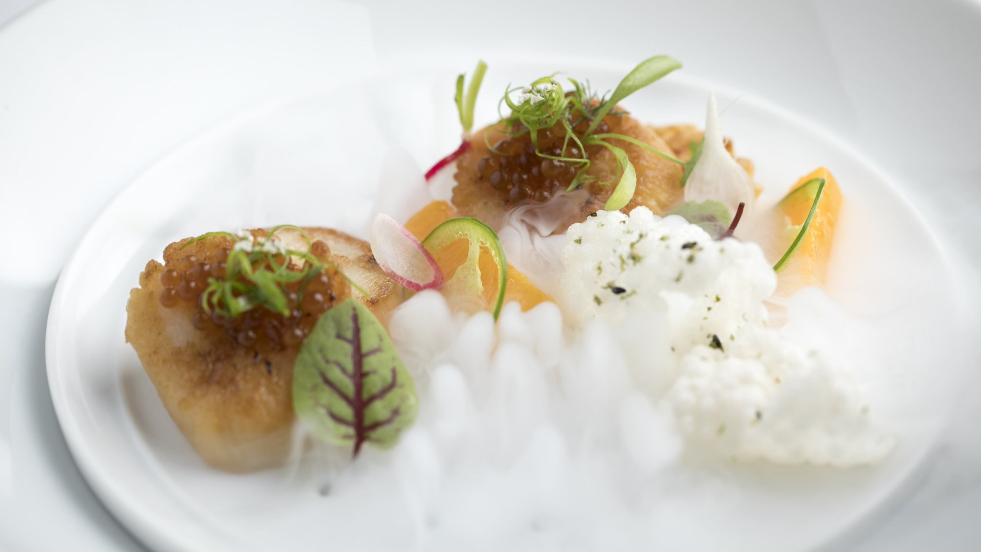 This scallop dish with ponzu pearls at the Georgian Room also treats diners to a special effect.
