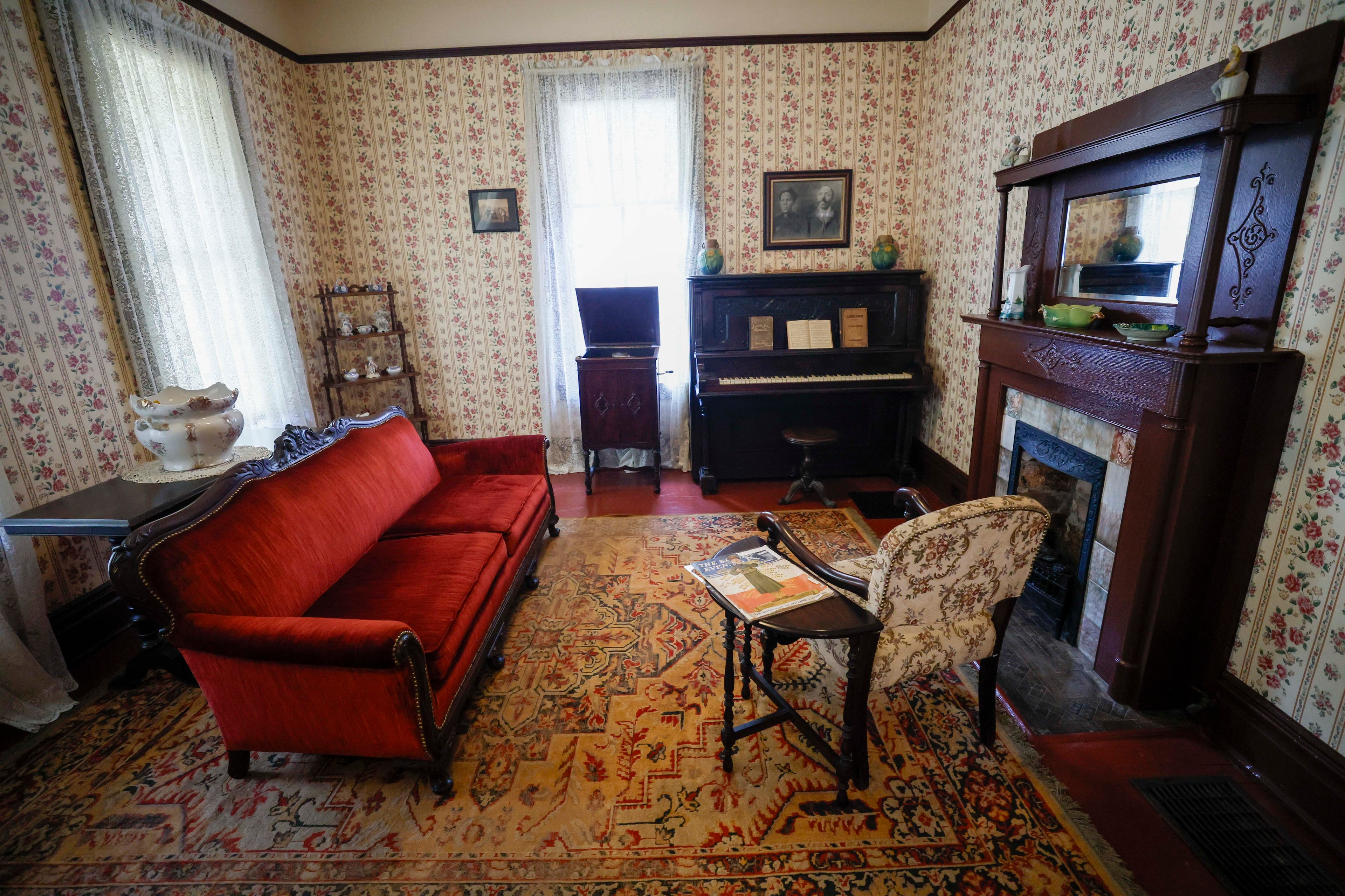 The living room of Martin Luther King Jr.'s childhood home. (Miguel Martinez/AJC)
