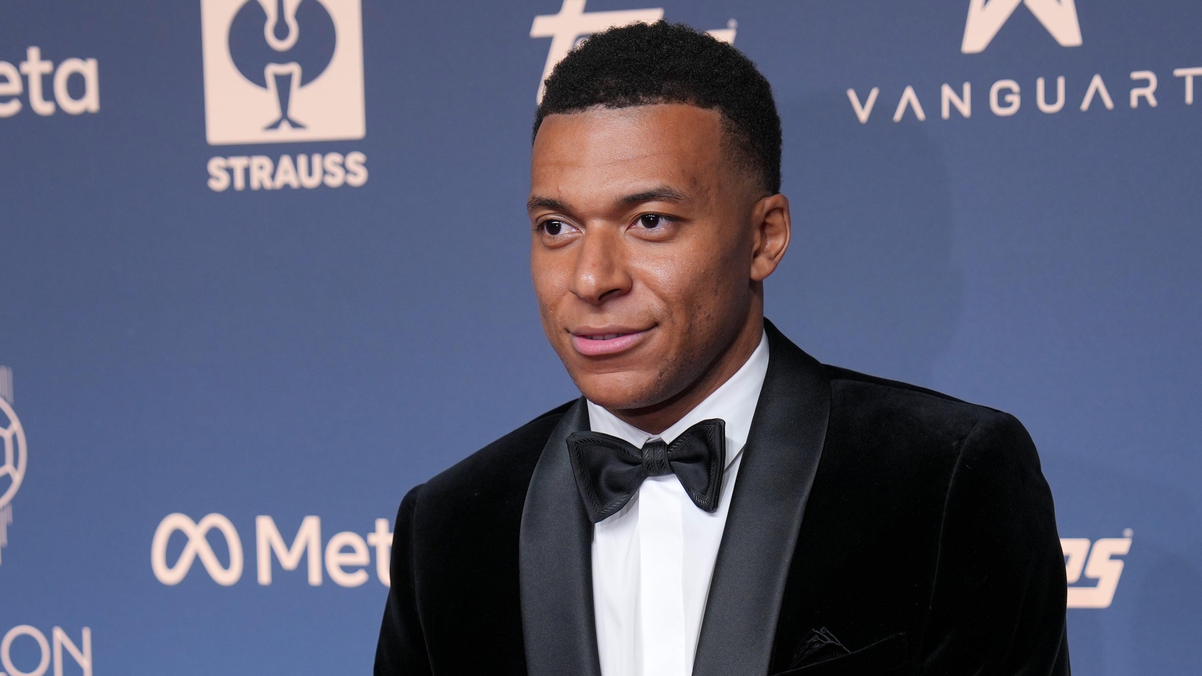 France's soccer player Kylian Mbappé attends the Ballon d'Or ceremony at the London Palladium Theatre in London, England, Monday, Oct. 26, 2026 . (AP Photo/Kin Cheung)
