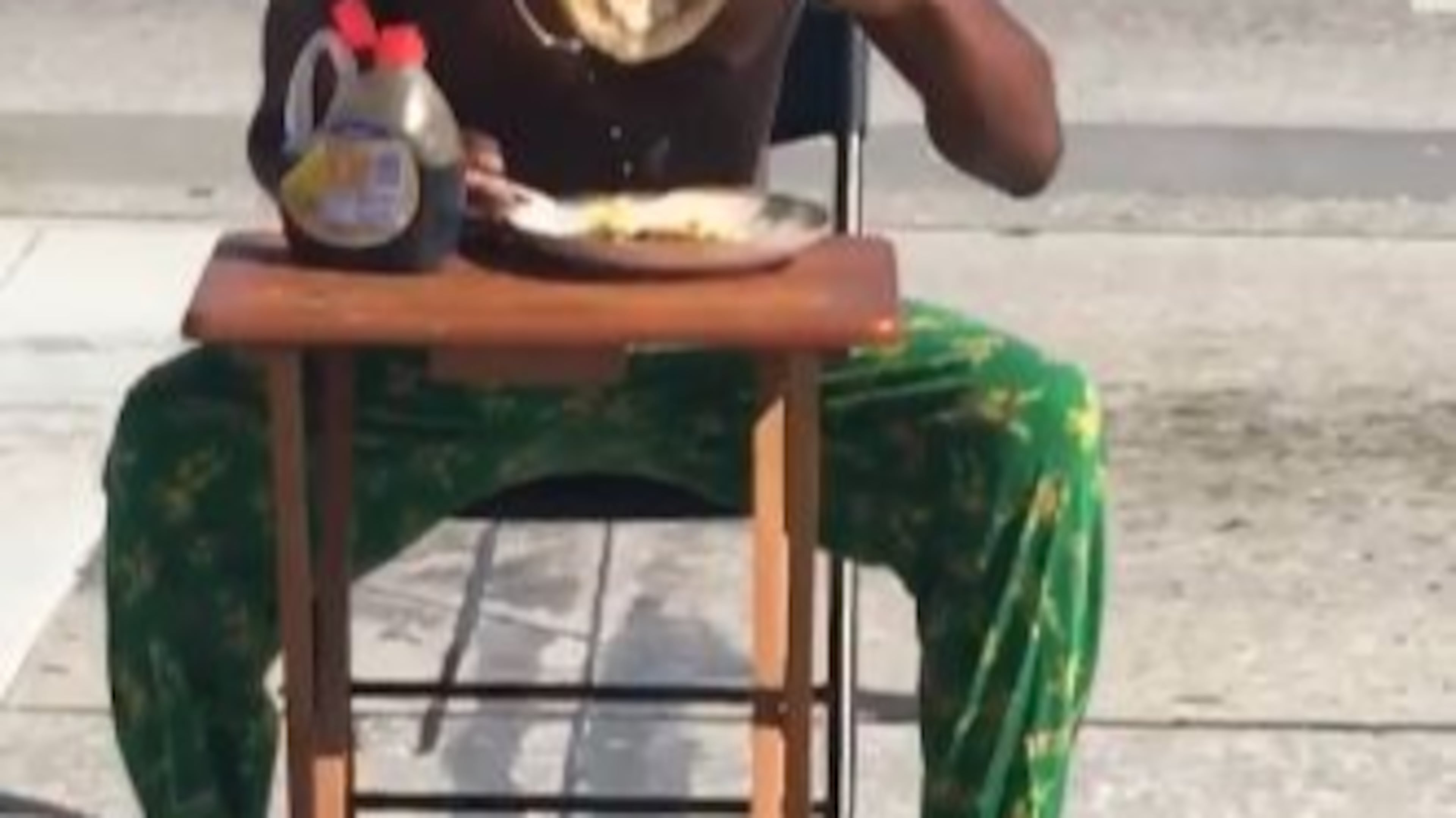 Kiaron Thomas decided to eat breakfast in the crosswalk of a busy street in Lakeland, Fla., this week.