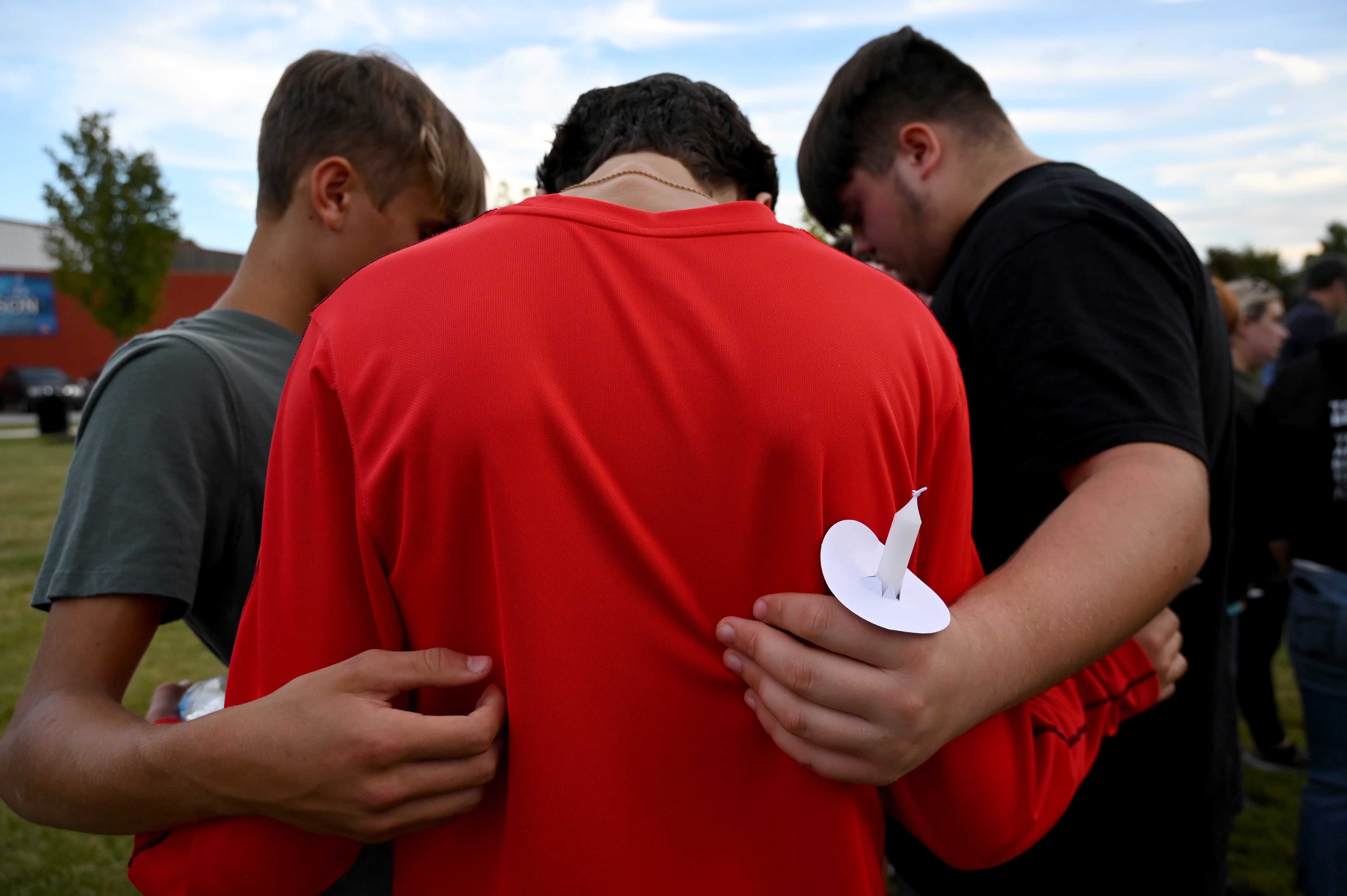 Community members and leaders came together during a community candlelight vigil at Jug Tavern Park, Wednesday, September 4, 2024, in Winder. Four people were killed and nine others were taken to various hospitals after a shooting at Apalachee High School in Barrow County, the GBI said Wednesday afternoon. One person was in custody, the state agency confirmed. (Hyosub Shin / AJC)