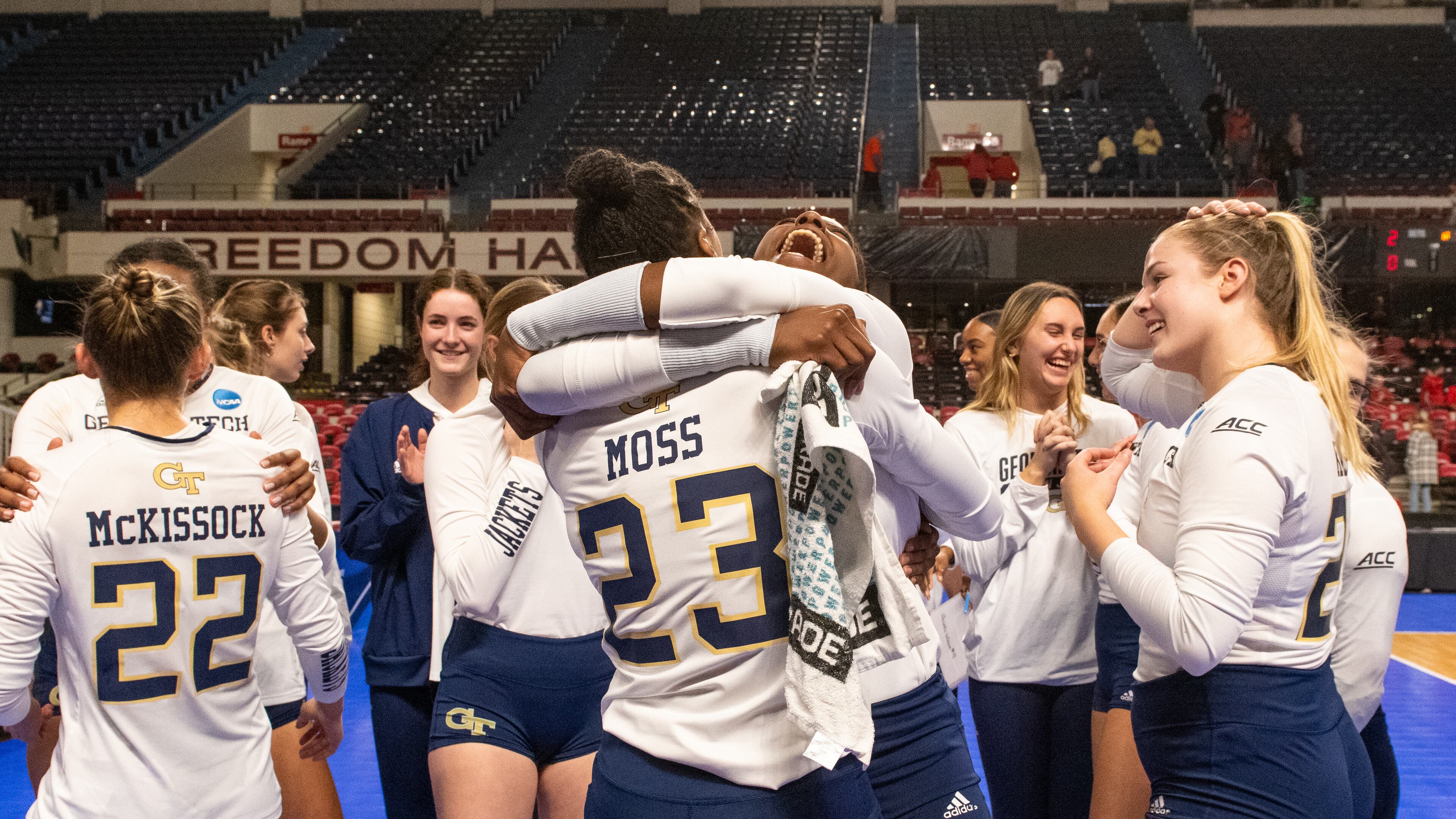 Georgia Tech players celebrate their third-round NCAA Tournament win over Ohio State in Louisville, Ky., Dec. 9, 2021. (Jeff Nunn Photography)