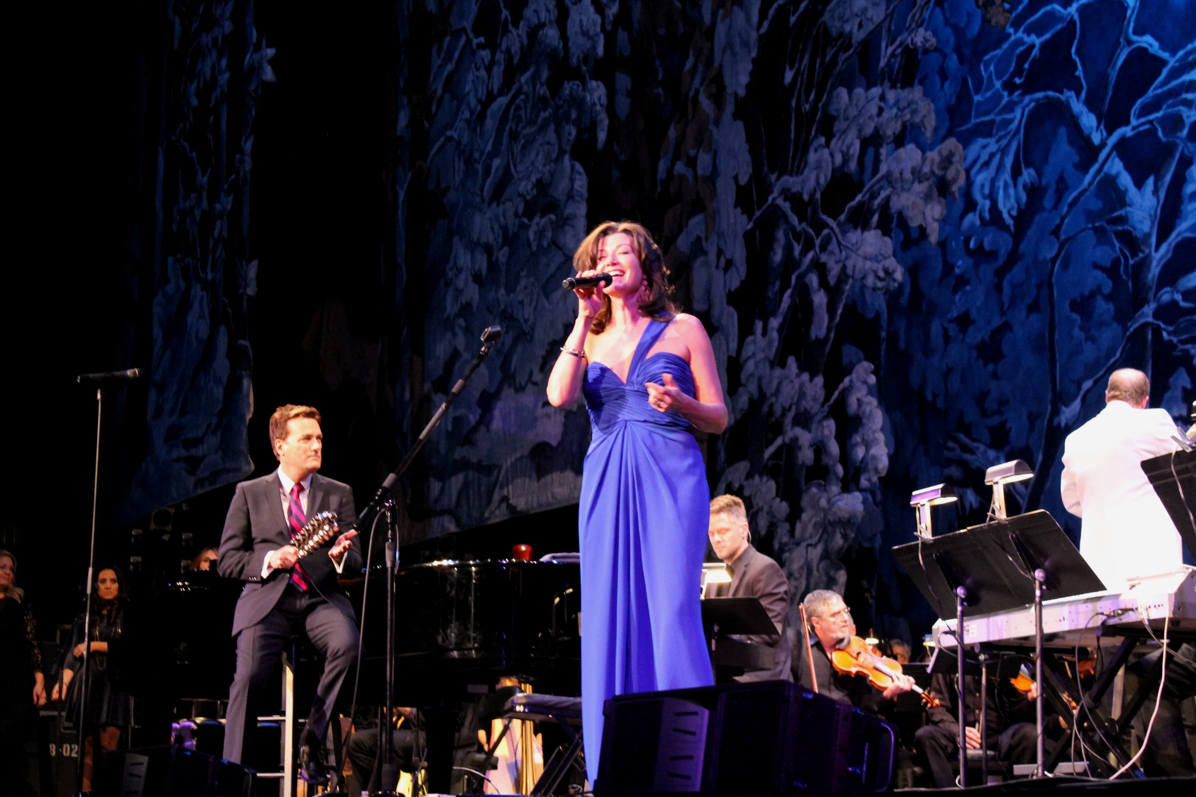 Amy Grant and Michael W. Smith at the Fox in 2014. Photo: Melissa Ruggieri/AJC