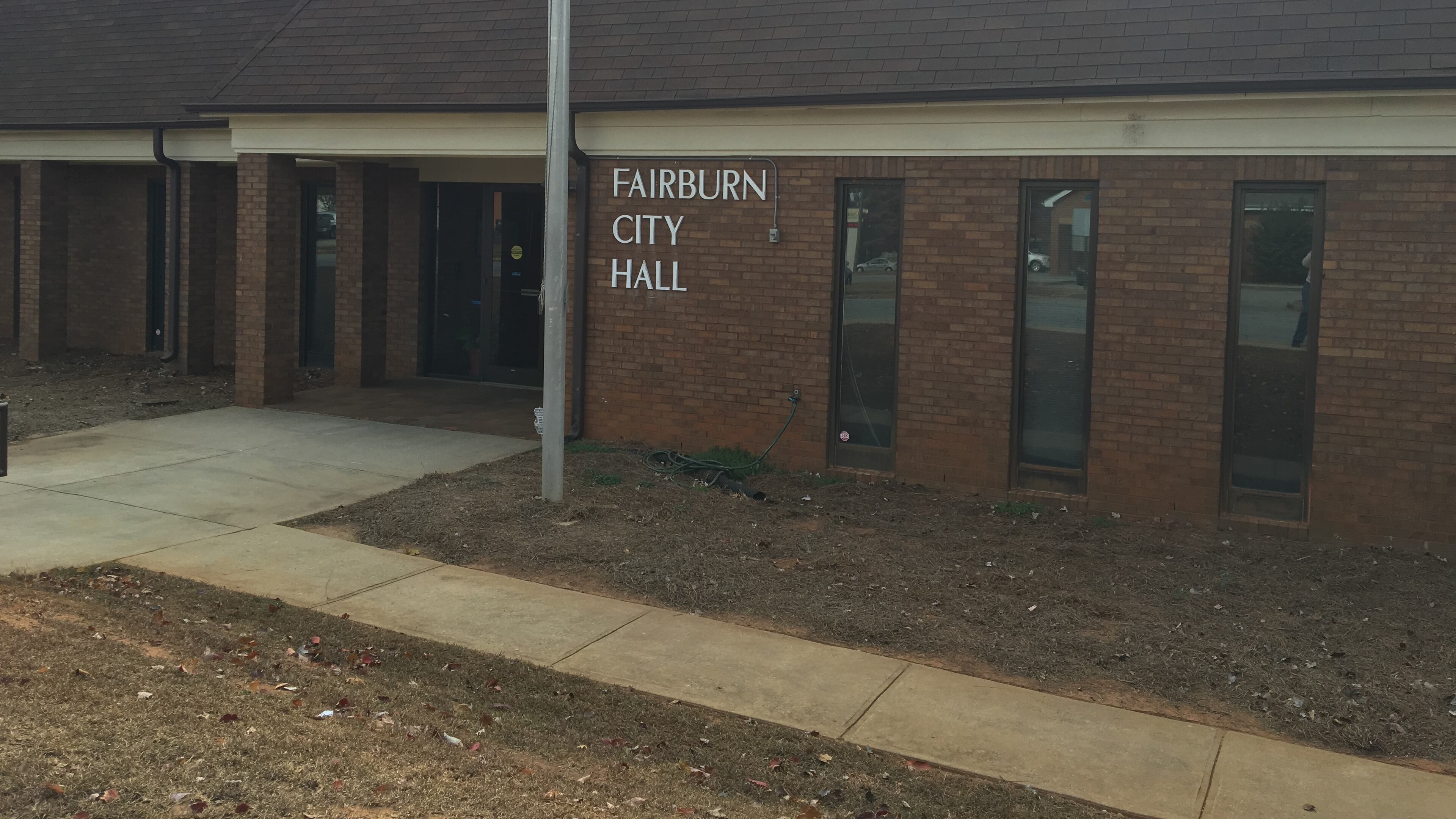 The Fairburn City Council approved a vendor for playground equipment at Cora Robinson Park.