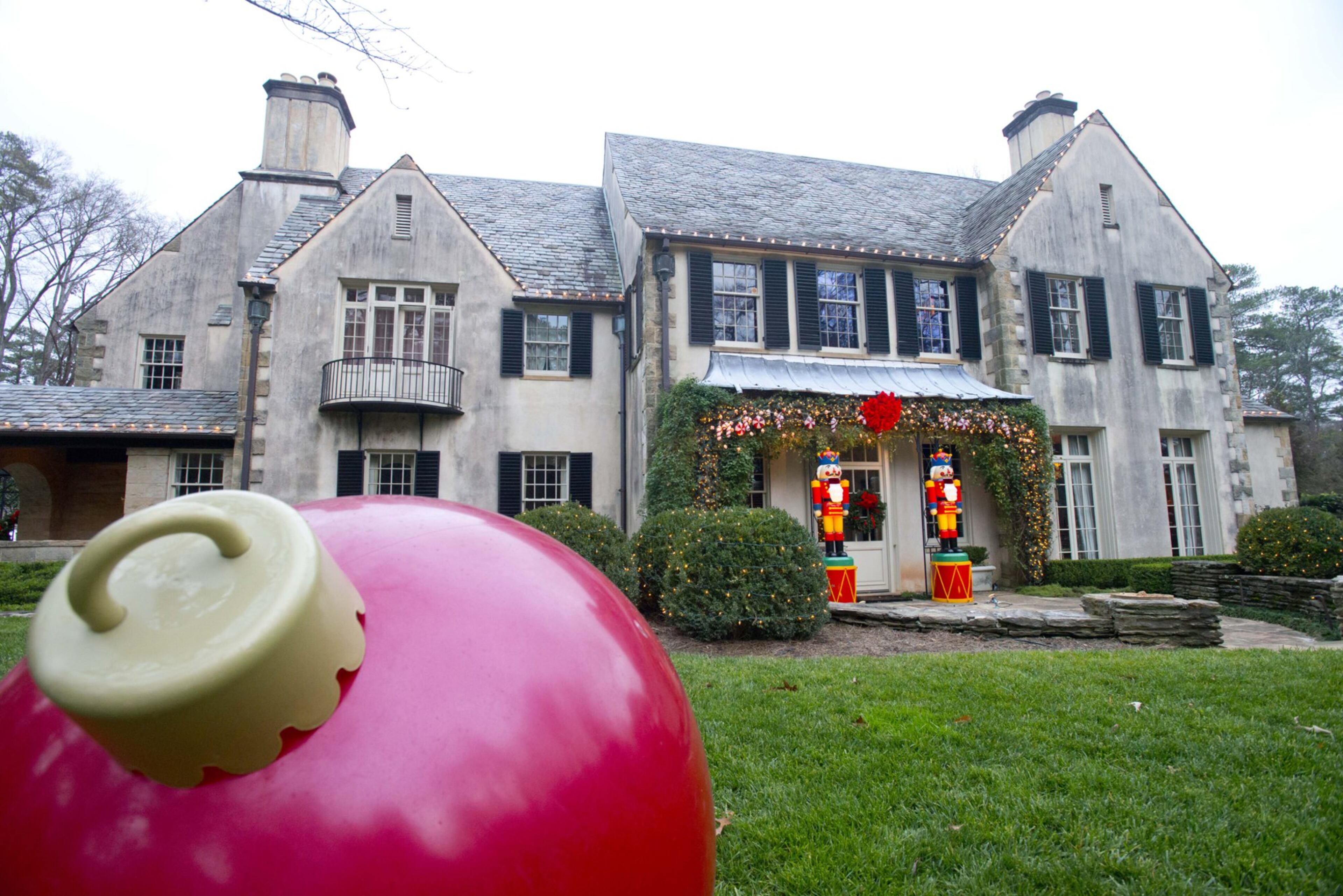 The historic Buckhead estate, built in 1929 by architect Philip Trammell Shutze, has hosted events and fundraisers whose guests included celebrities such as designer Oscar de la Renta.