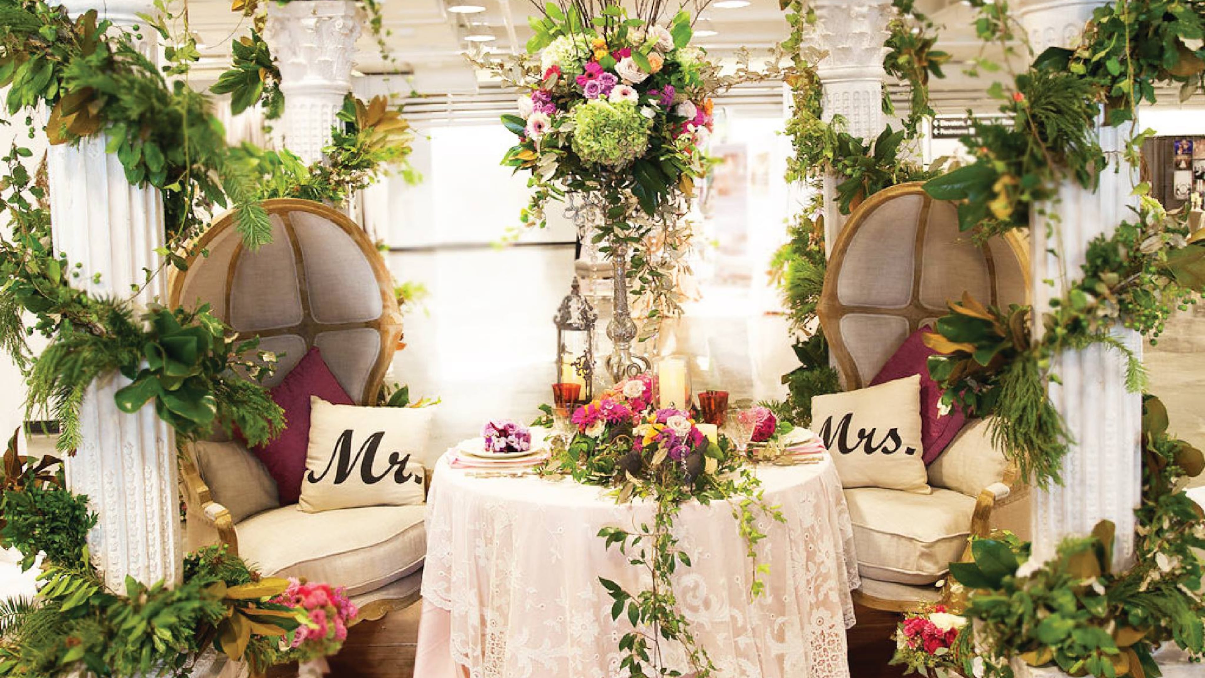 Get inspired! Join the Atlanta Wedding Extravaganza on August 7, 2022. Decor by Chuck Milne Productions.