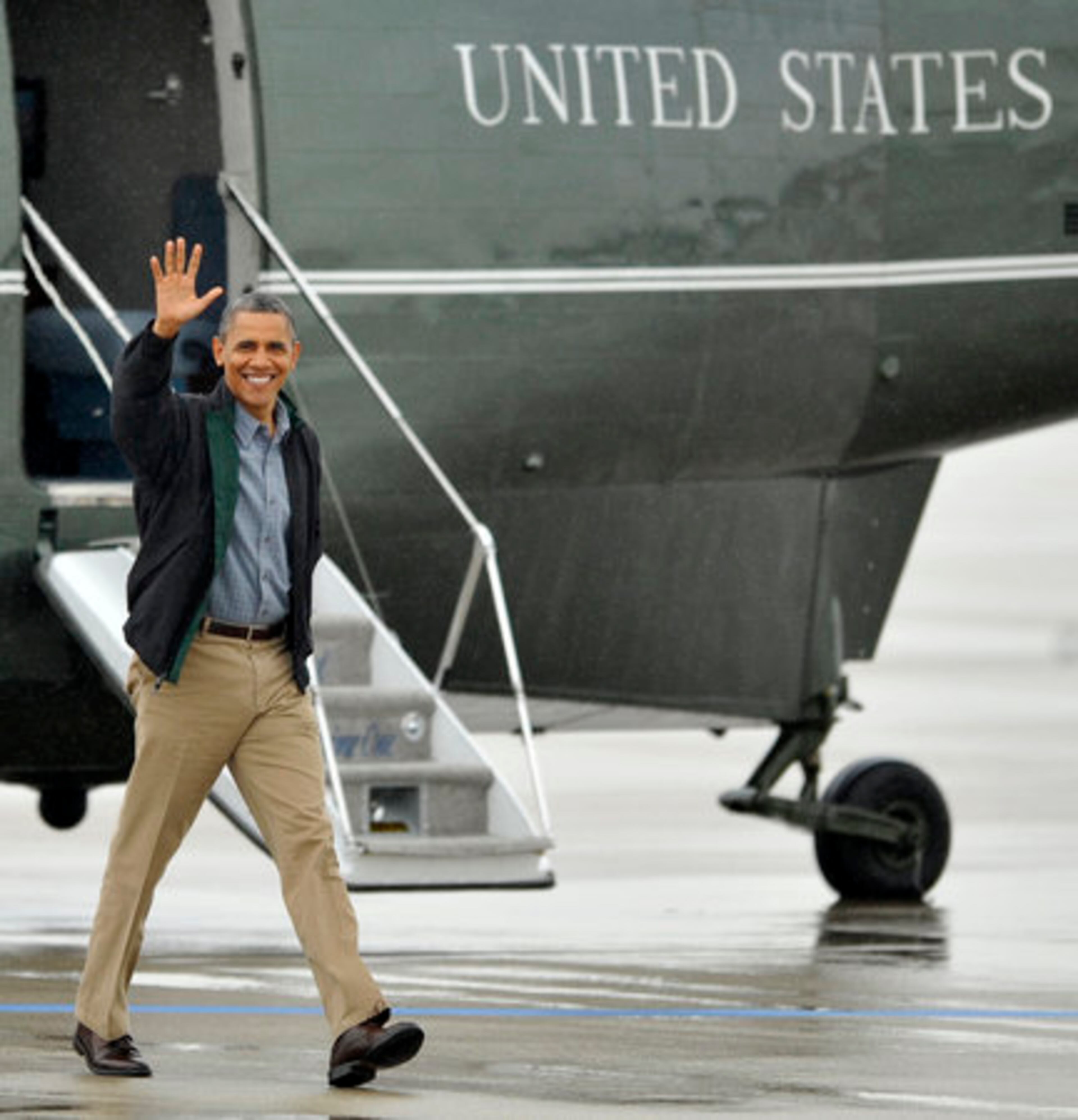 Left-handed U.S. presidents include Barack Obama, Ronald Reagan, Bill Clinton, George H.W. Bush and James Garfield.