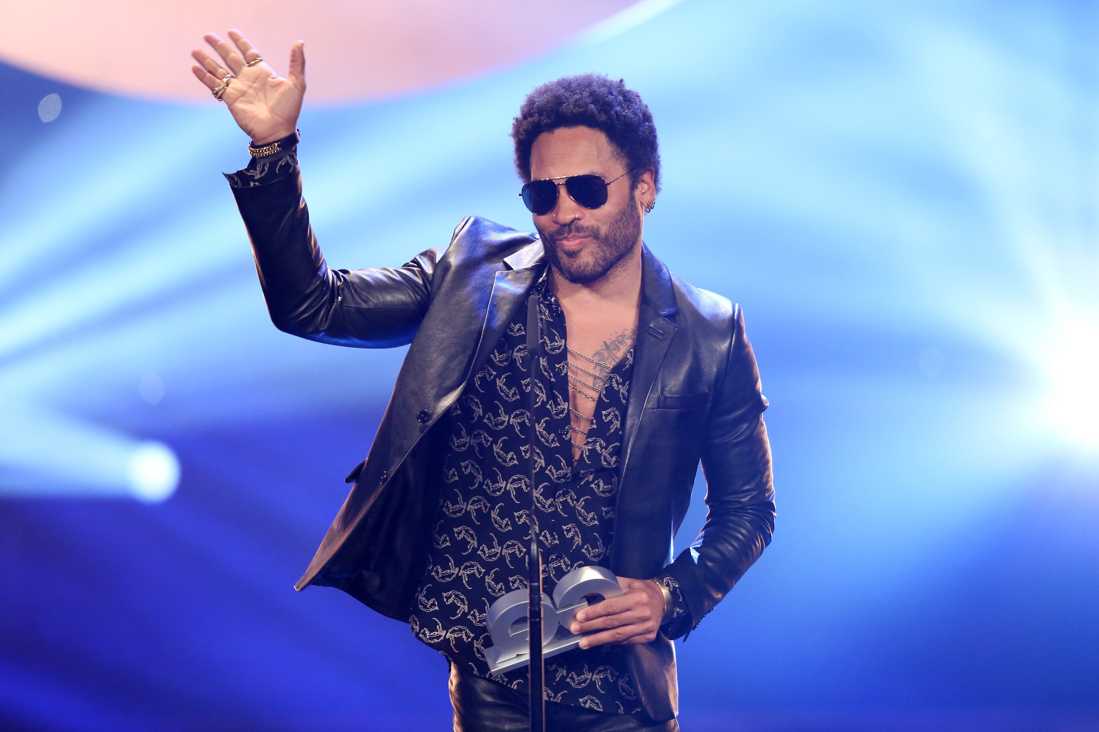 BERLIN, GERMANY - NOVEMBER 06: Lenny Kravitz is seen on stage at the GQ Men Of The Year Award 2014 at Komische Oper on November 6, 2014 in Berlin, Germany. (Photo by Sean Gallup/Getty Images for GQ)