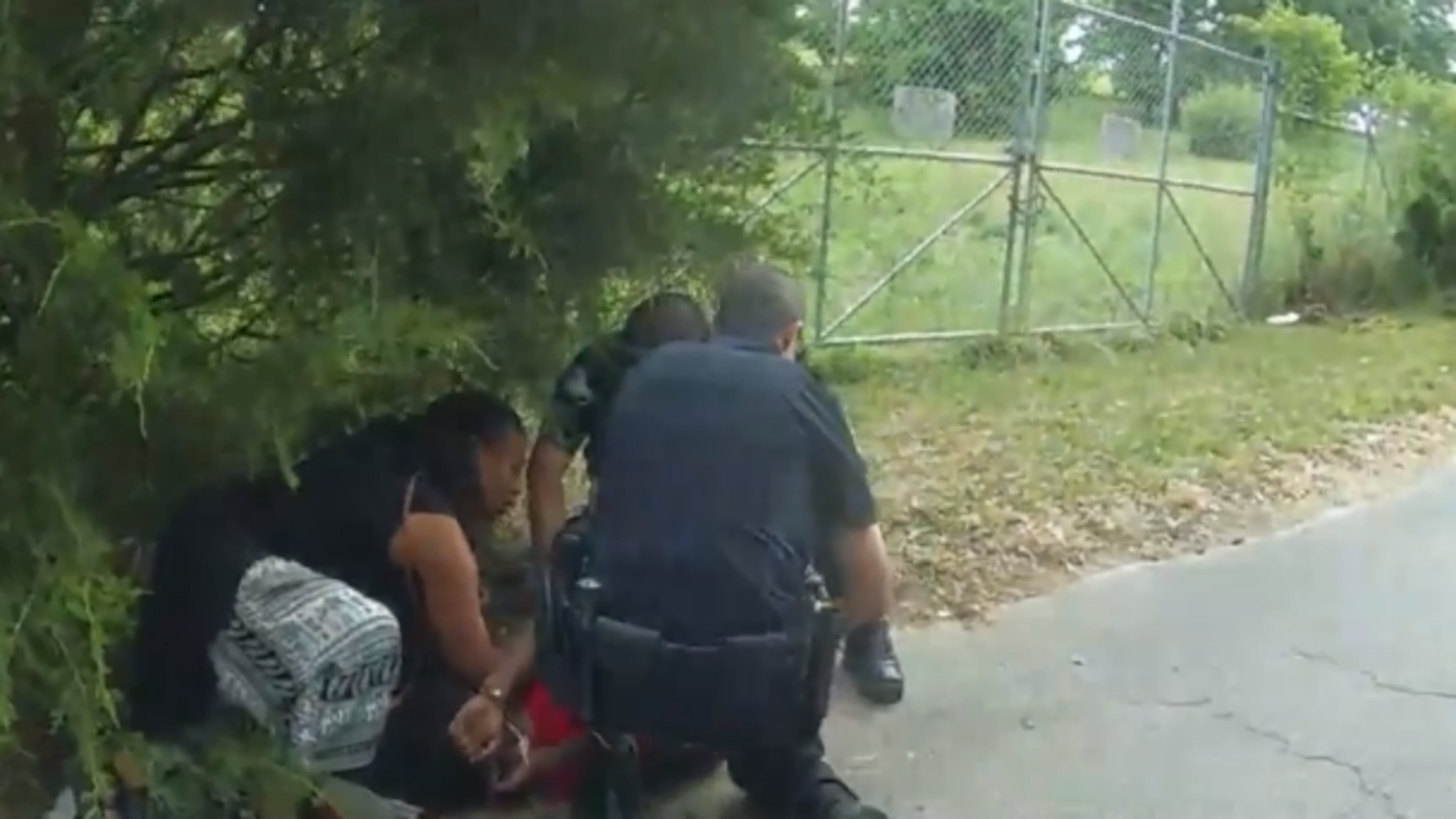 A group of bystanders helped an officer apprehend a suspect who was trying to escape a traffic stop Sunday evening in northwest Atlanta, police said