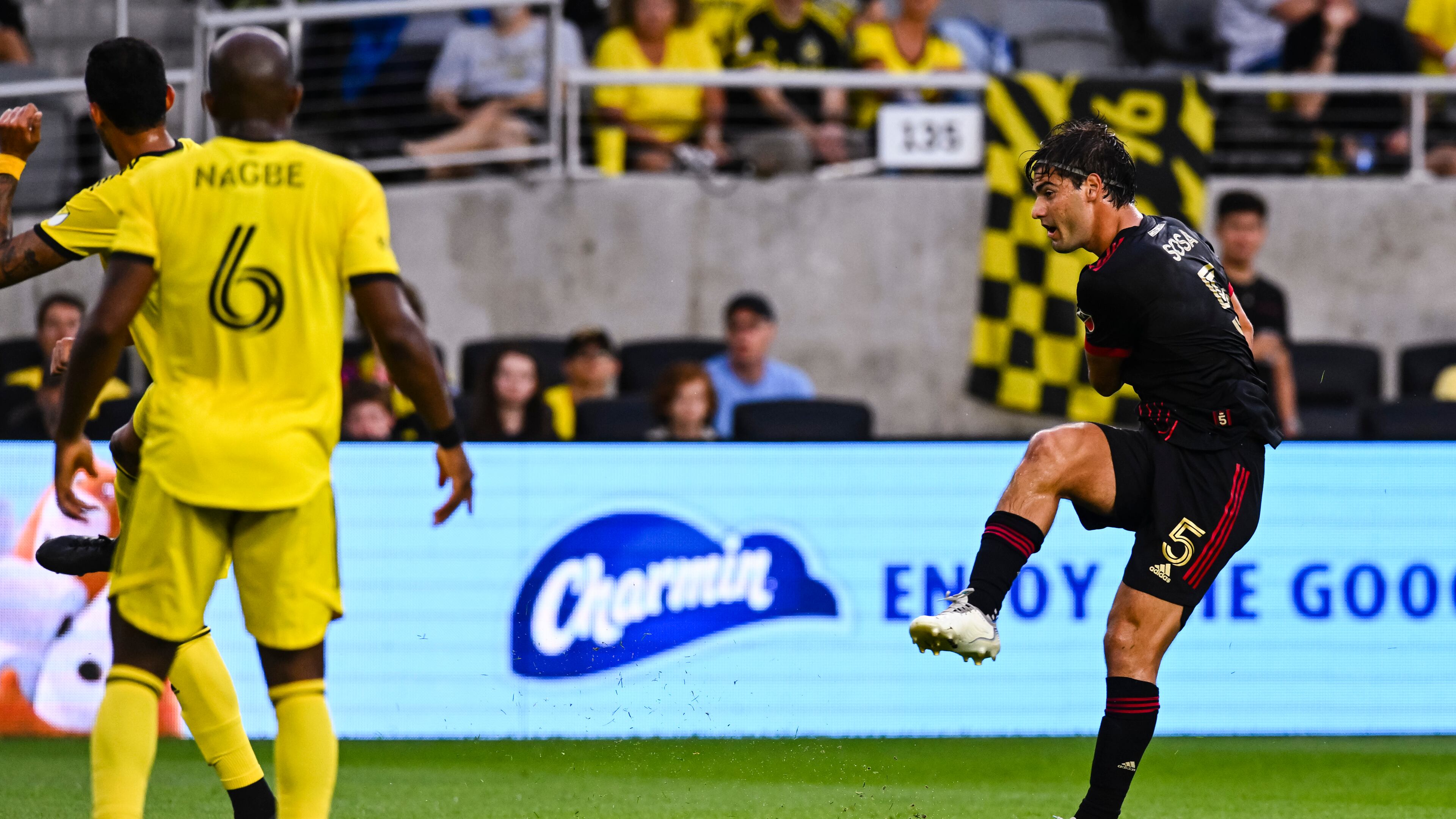 Atlanta United's Santiago Sosa scores a goal during the match against the Crew on Sunday night at lower.com Field in Columbus, Ohio. (Photo by Ben Jackson/Atlanta United)