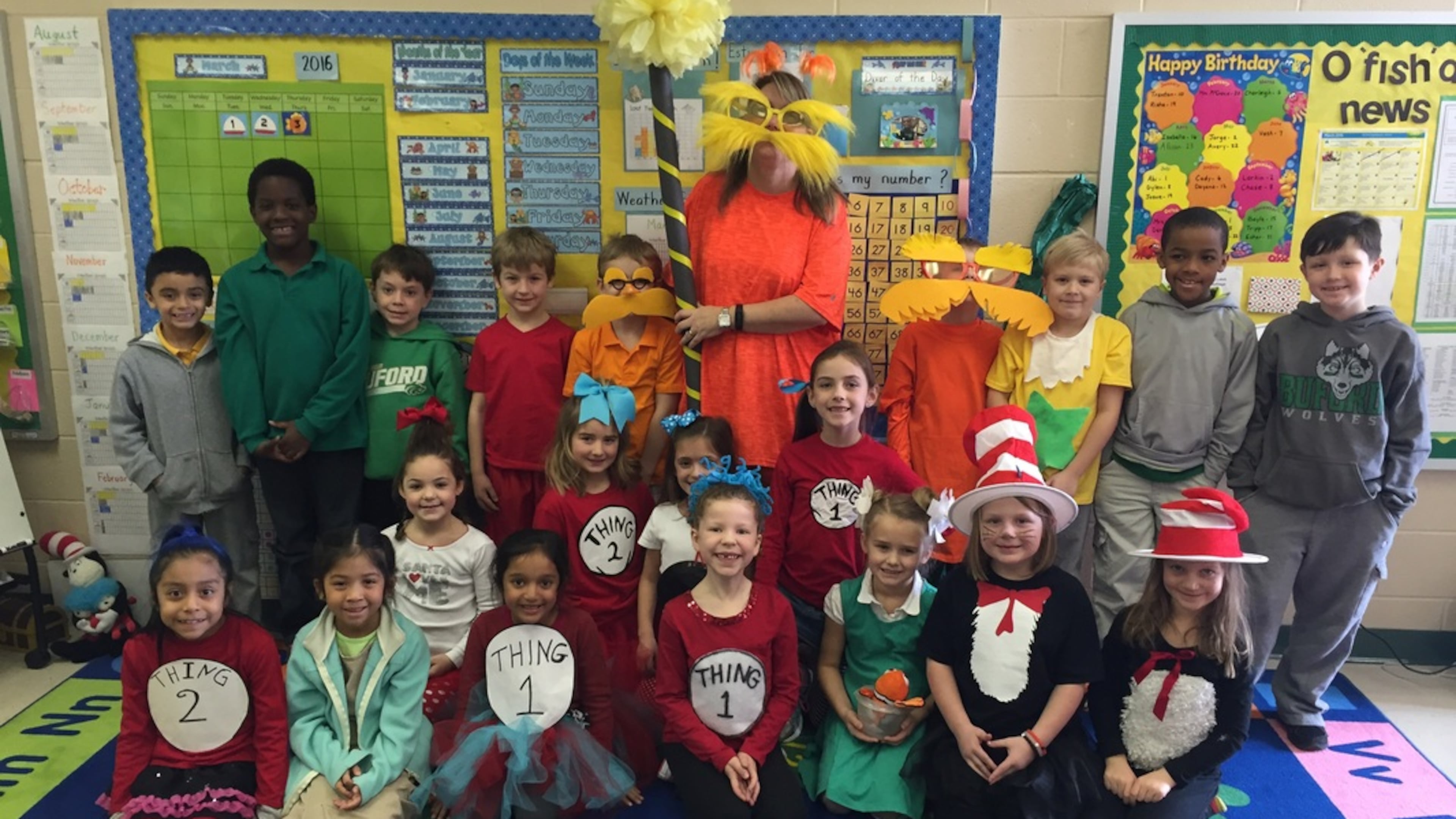 Students at Buford Elementary School participate in Dr. Seuss festivities. (Credit: beswolves.com)